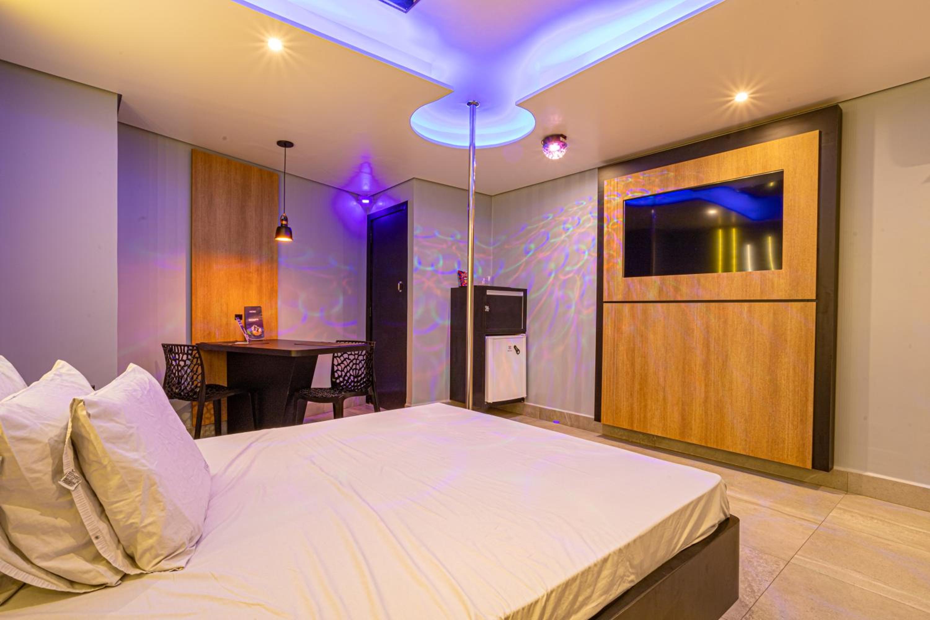 EUPHORIA MOTEL