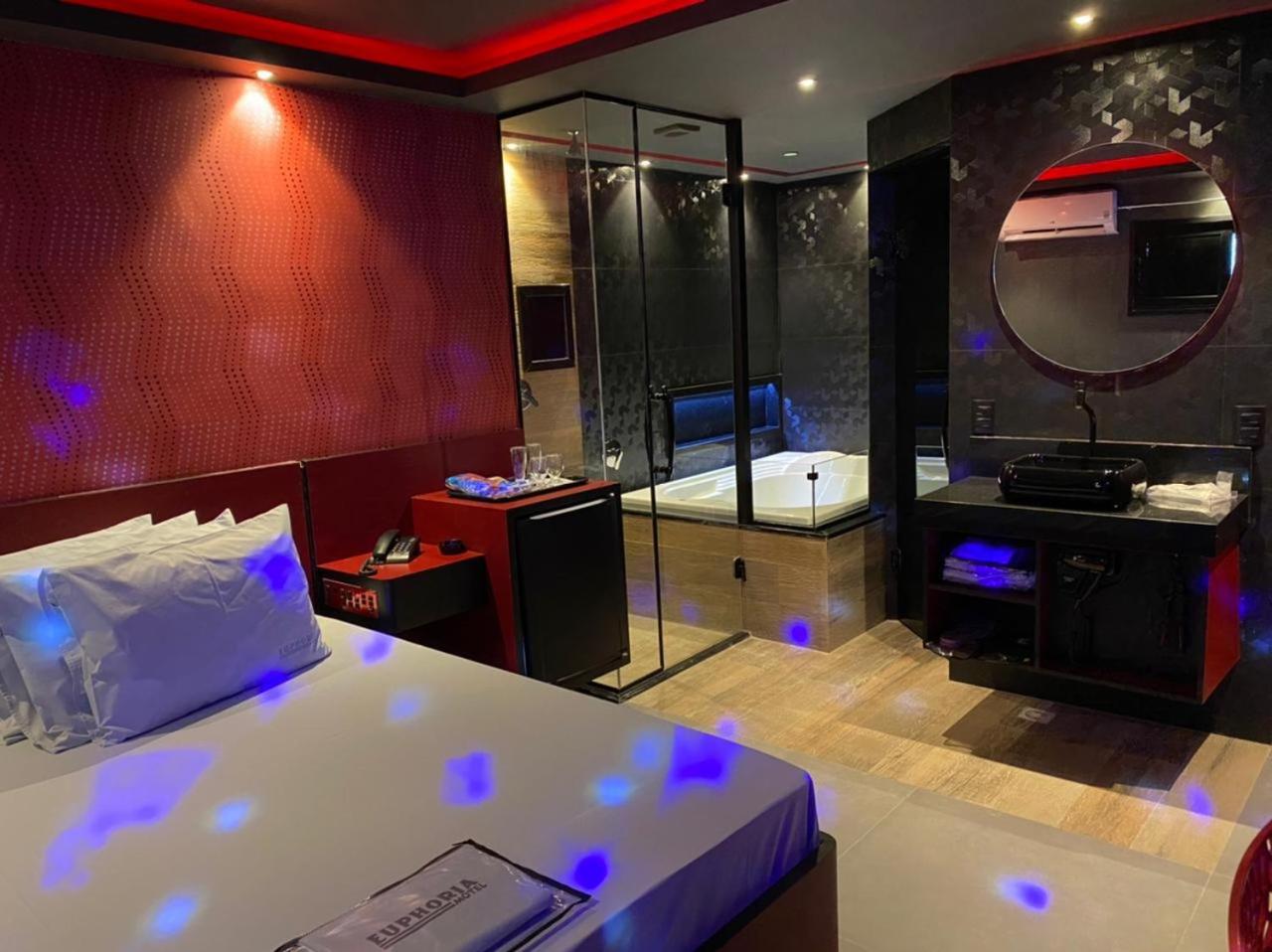 EUPHORIA MOTEL