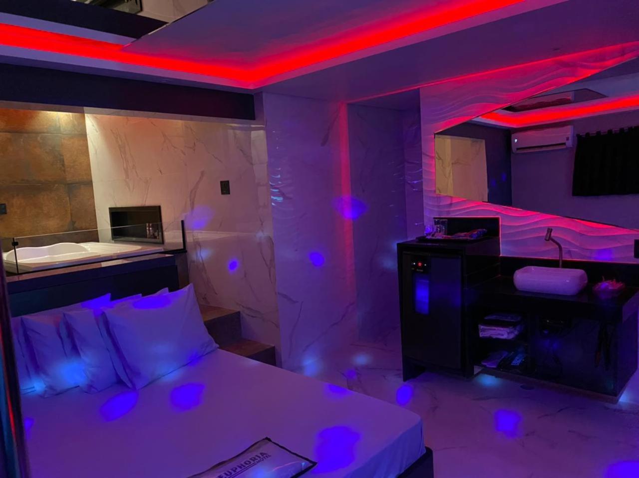 EUPHORIA MOTEL