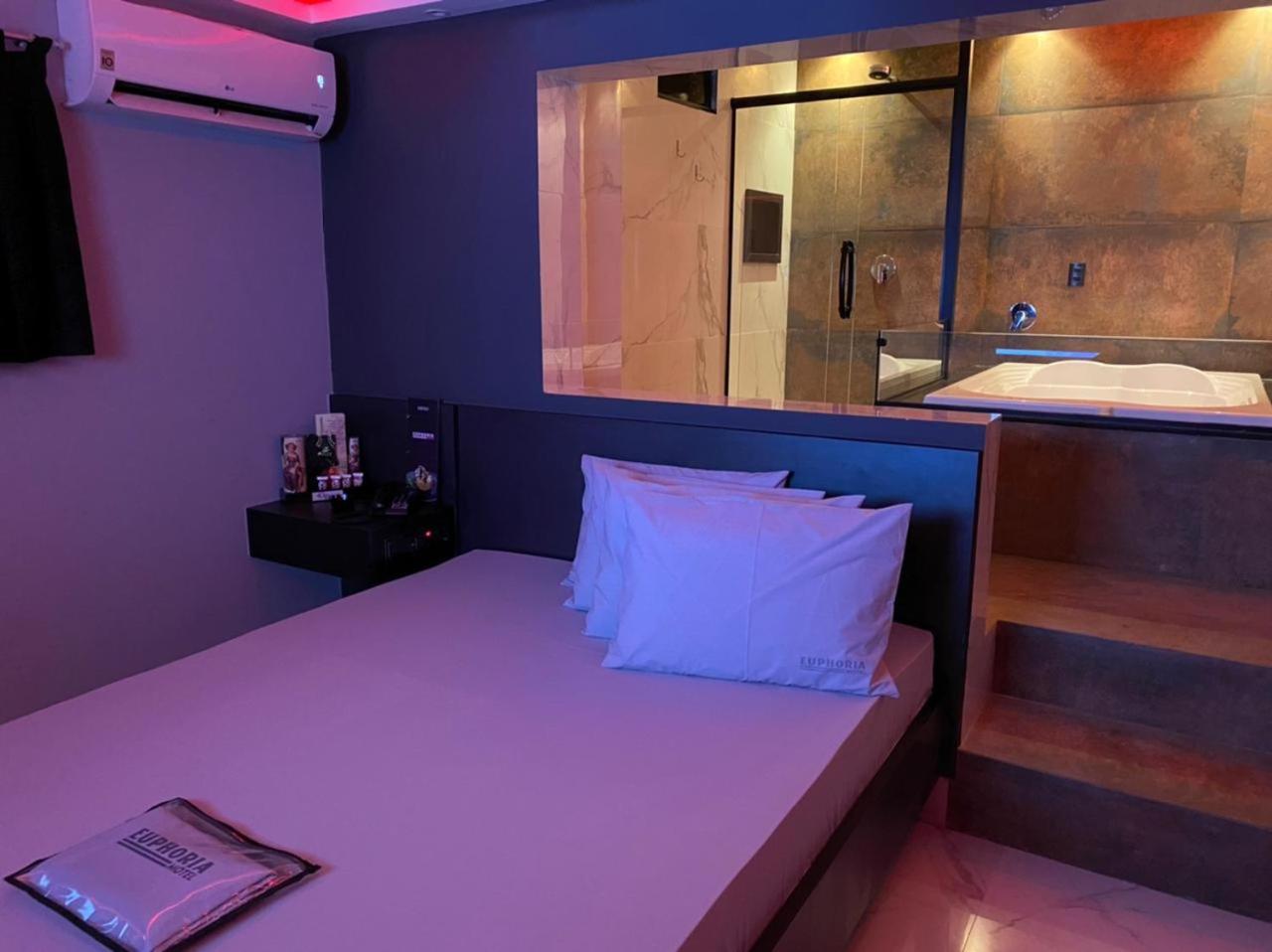 EUPHORIA MOTEL