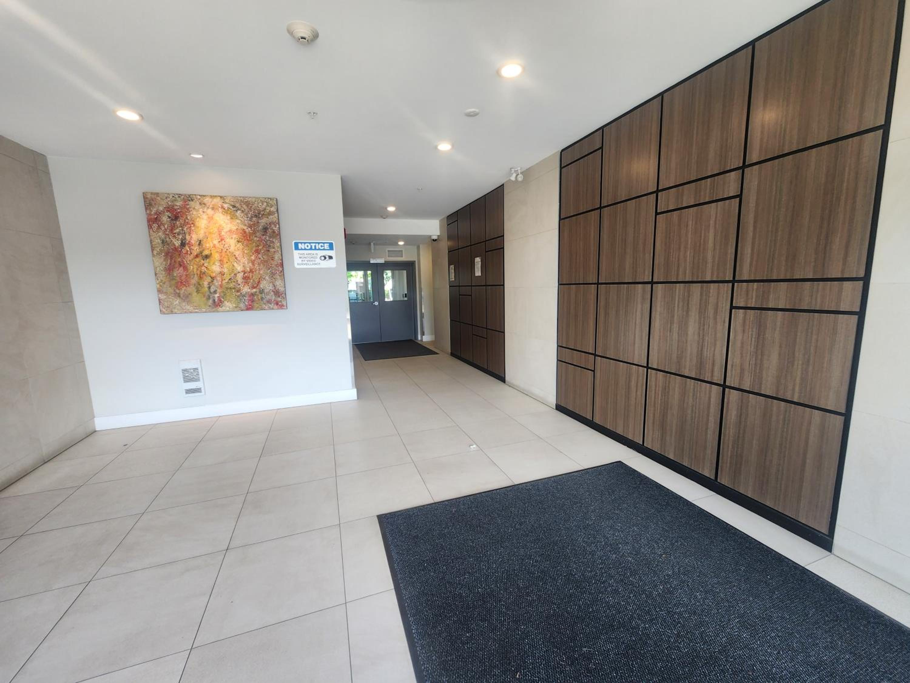 1 Bbdrm ENTIRE APARTMENT IN LANGLEY
