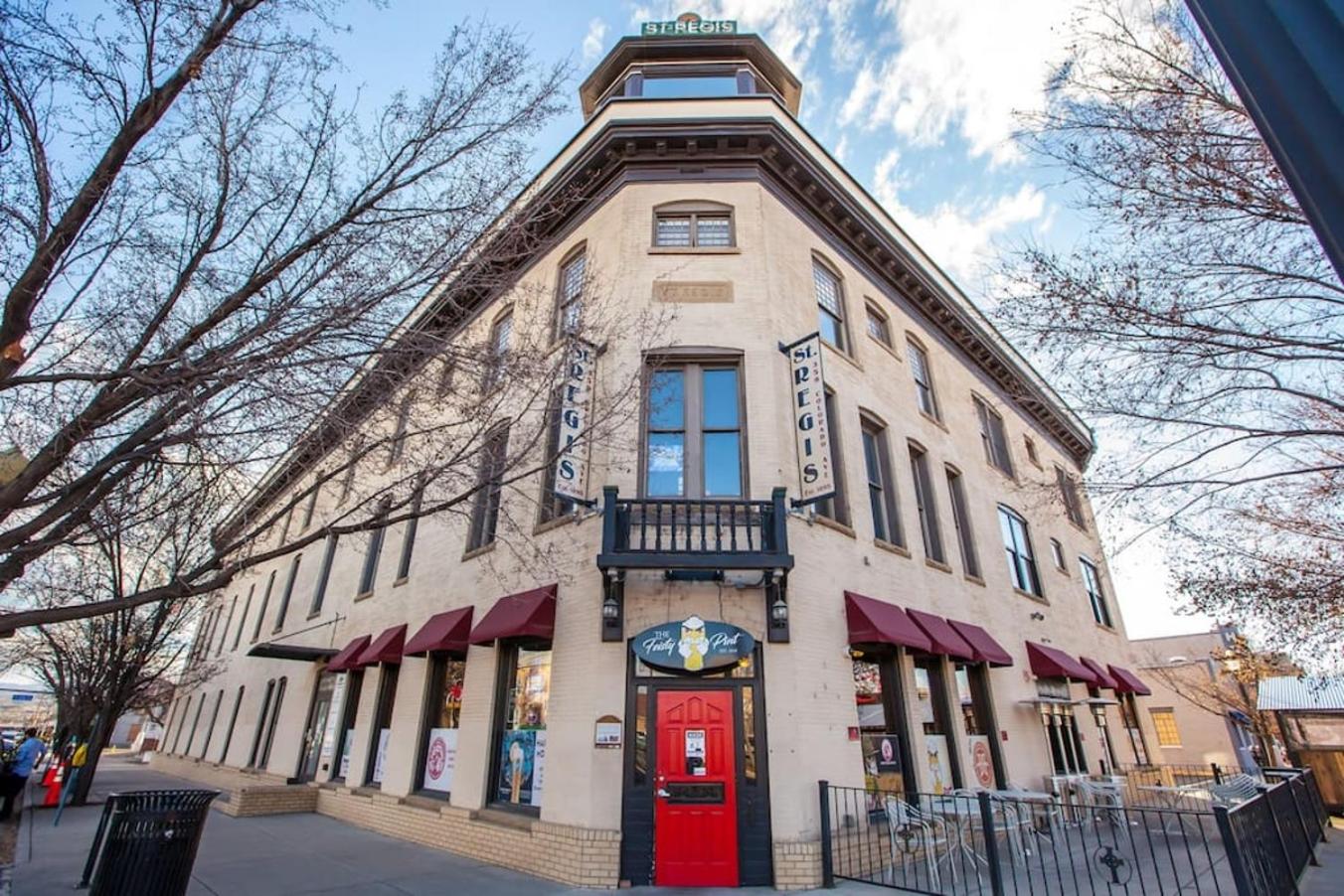 Hotel Modern Condo Inside The Historic St Regis - Image 1
