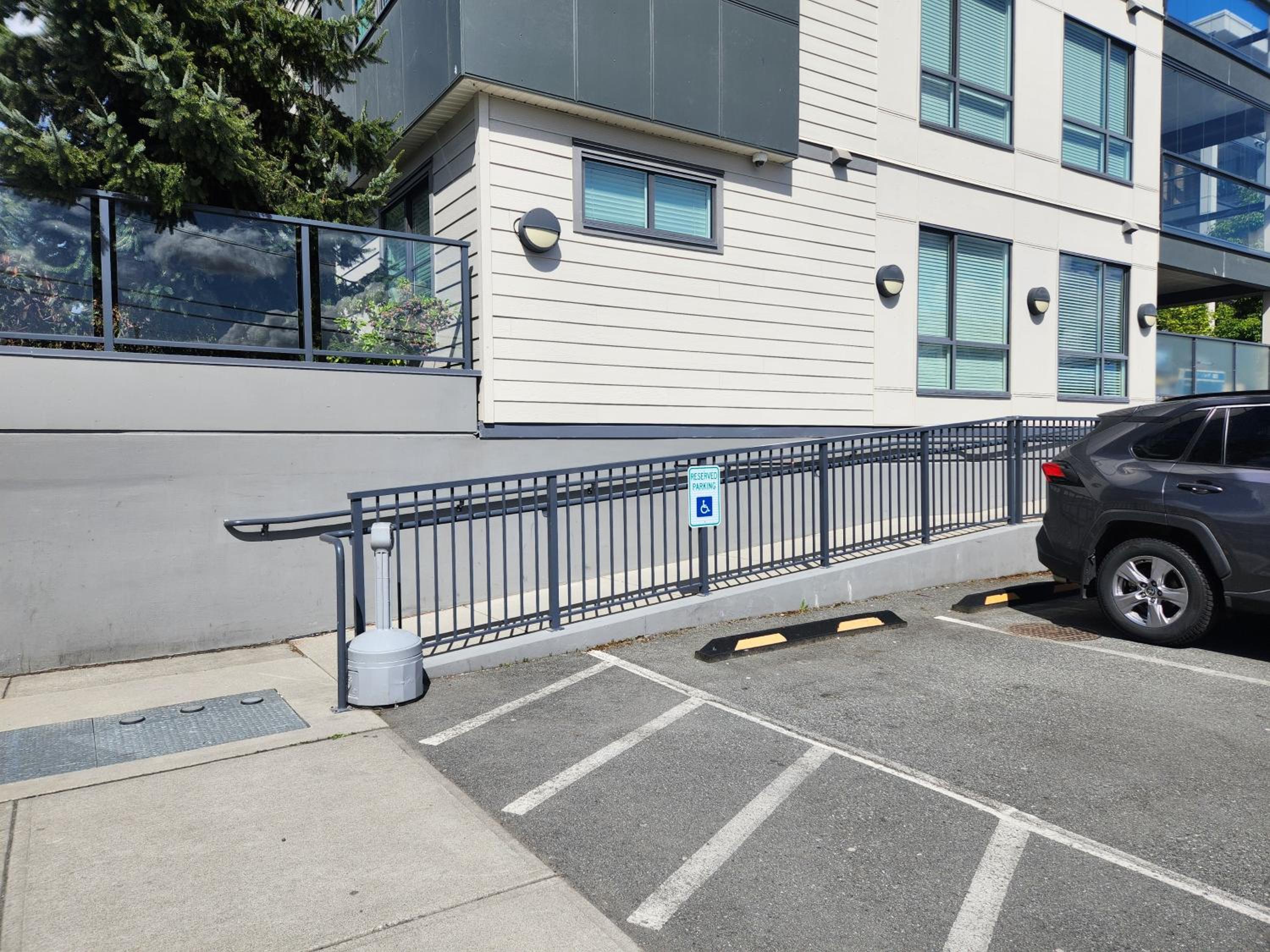 1 Bbdrm ENTIRE APARTMENT IN LANGLEY