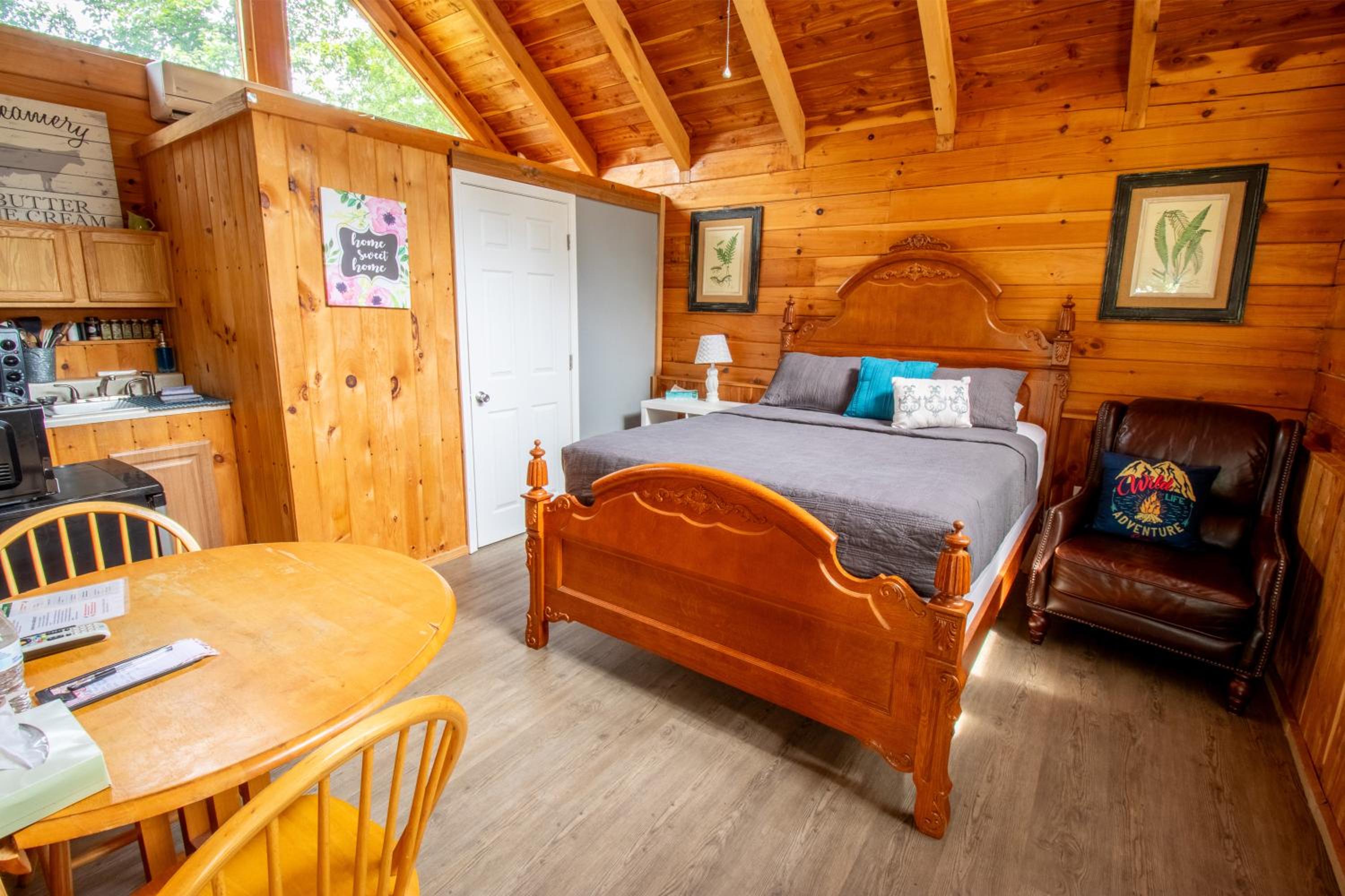 Kozy Haven Log Cabin Rentals