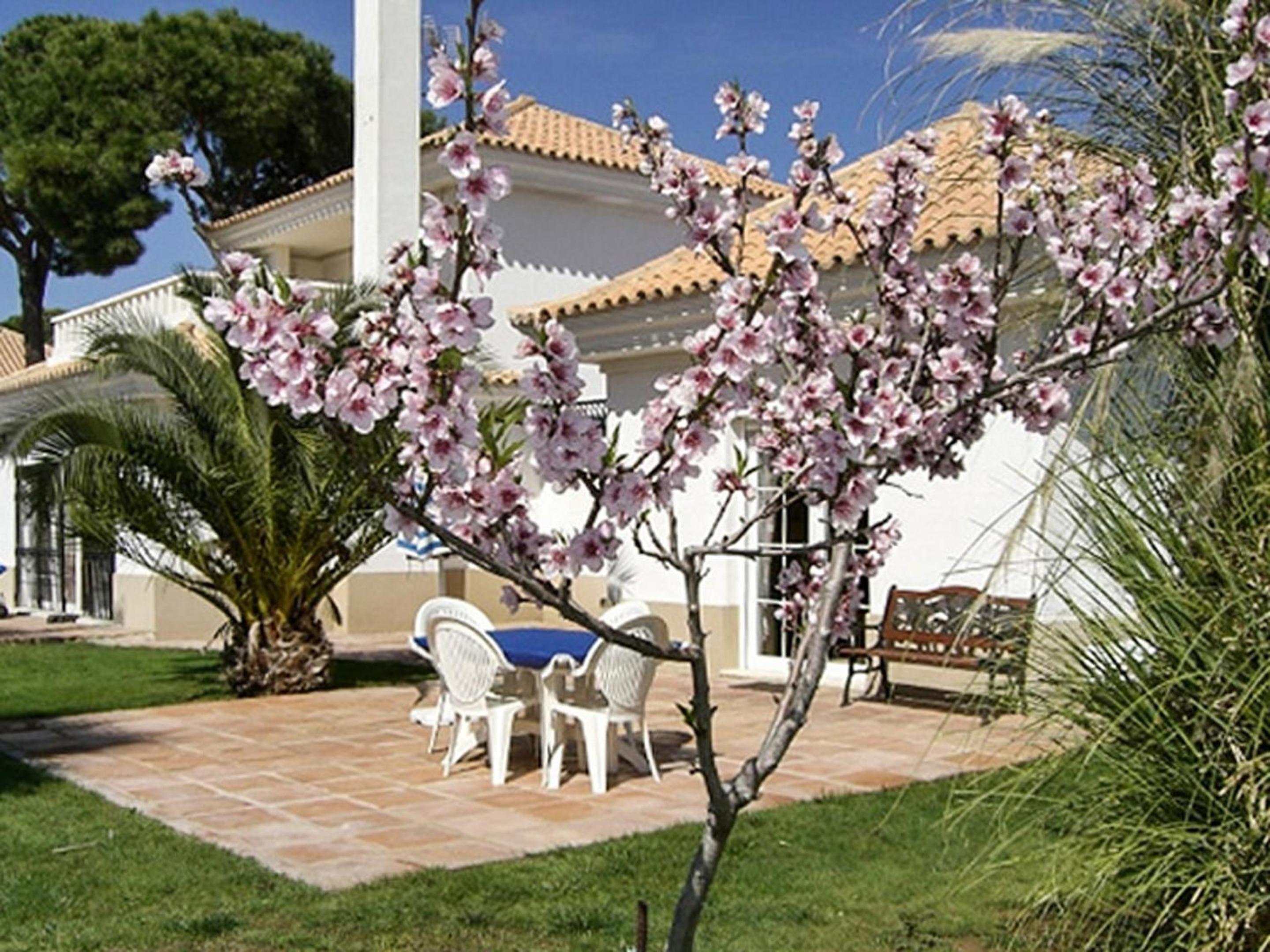 Elegant Villa in Nuevo Portil with Shared Pool