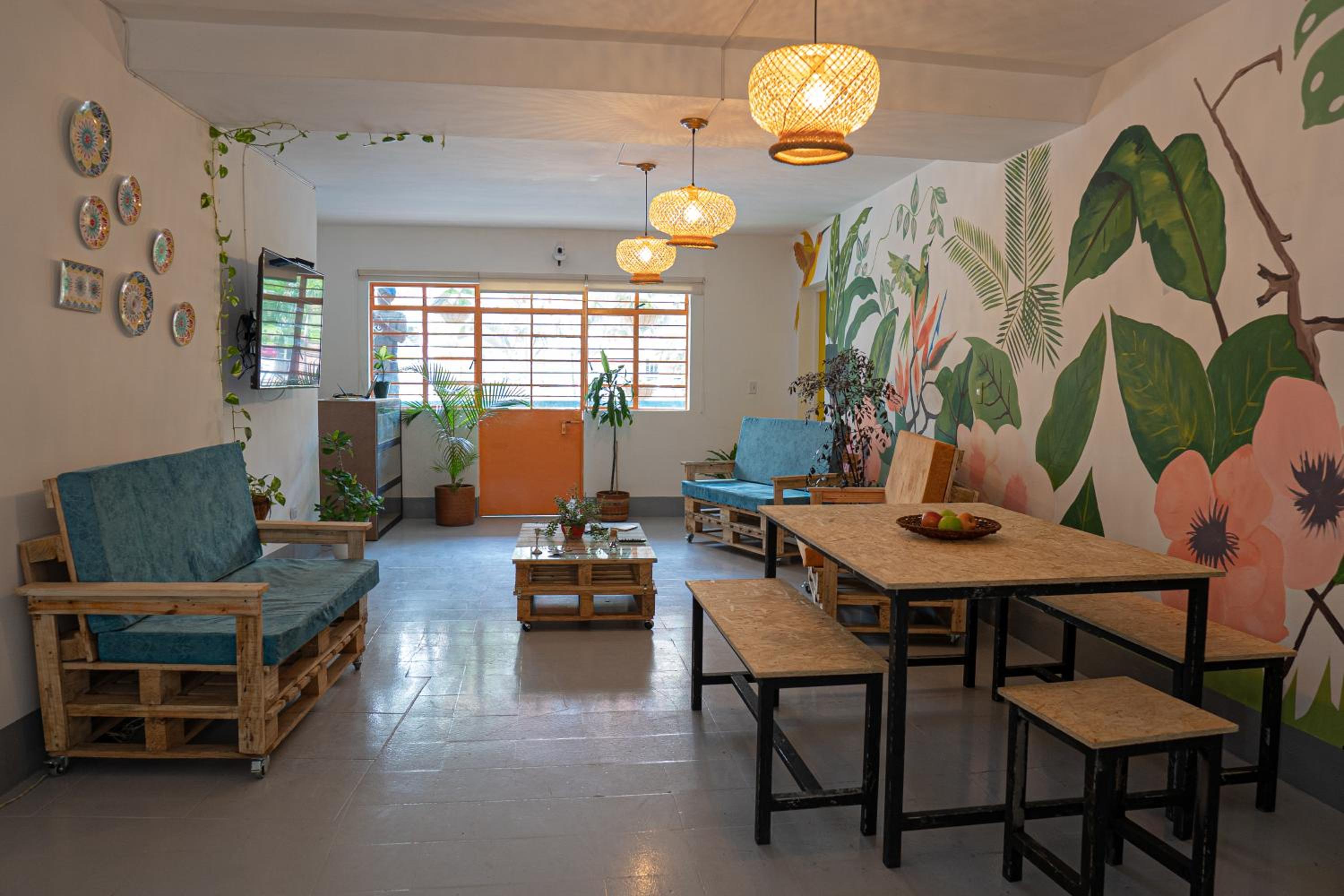 Laureles Garden Hostel