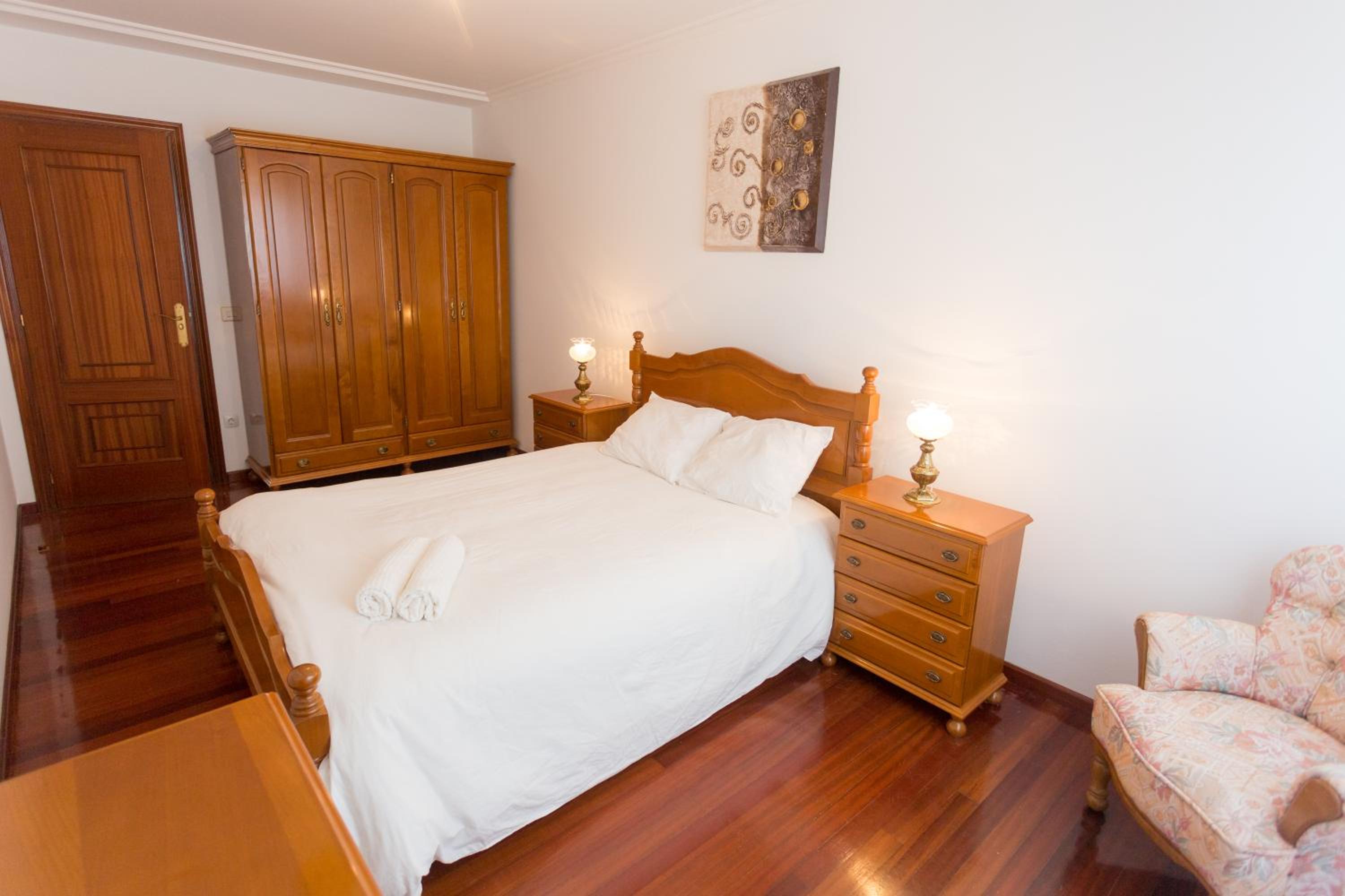 Disfruta de Melide en este amplio apartamento - Property Image 8
