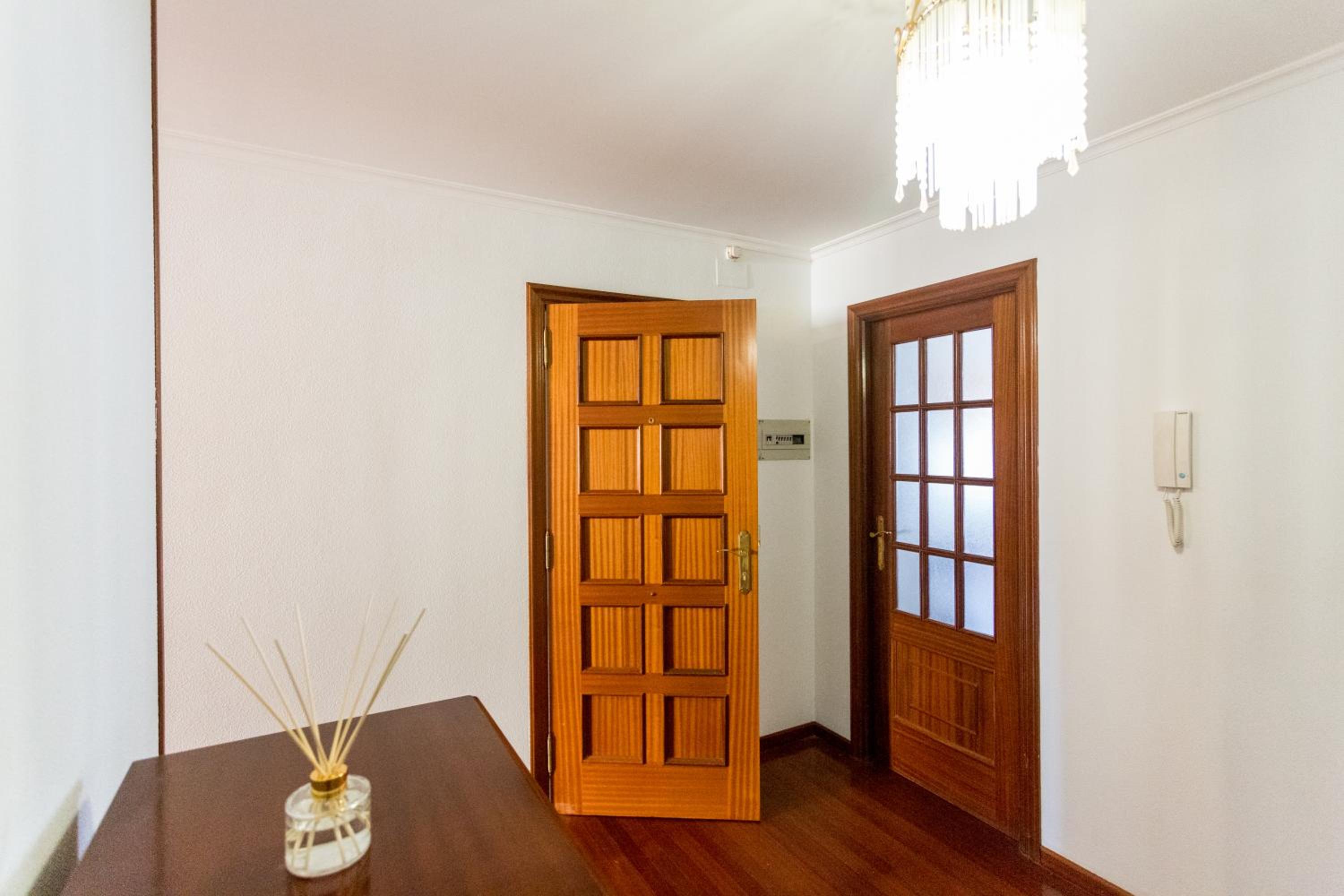 Disfruta de Melide en este amplio apartamento - Property Image 3