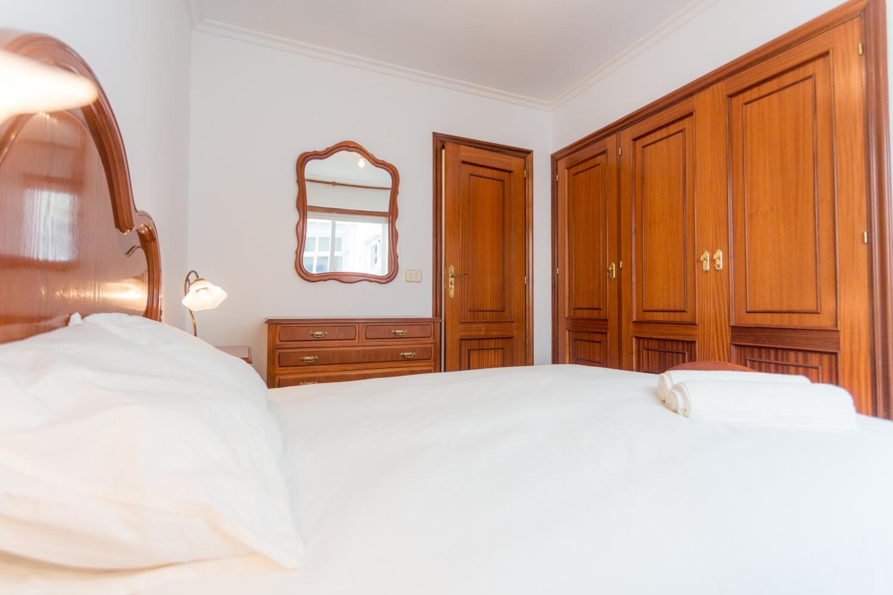 Disfruta de Melide en este amplio apartamento - Property Image 15