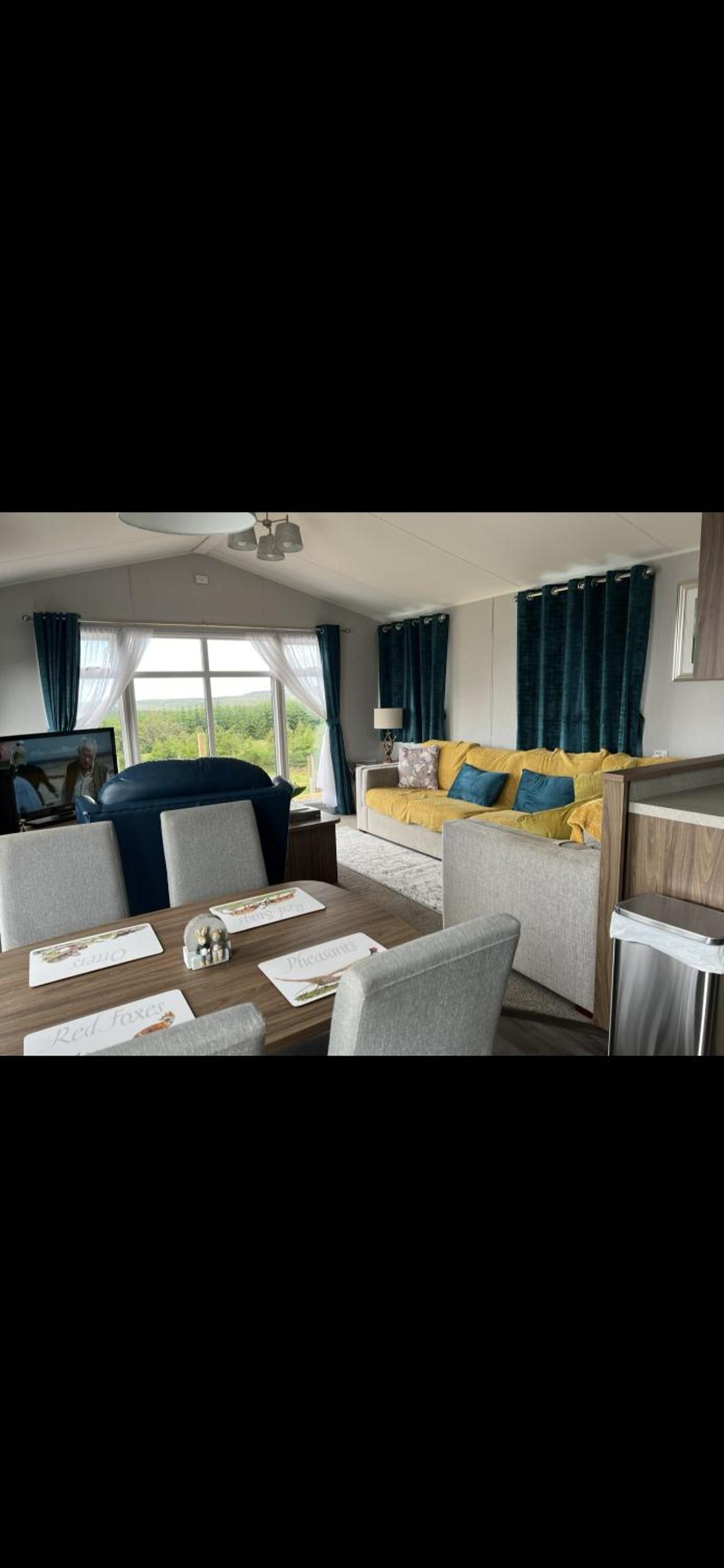 Maneight Retreat with Hot tub