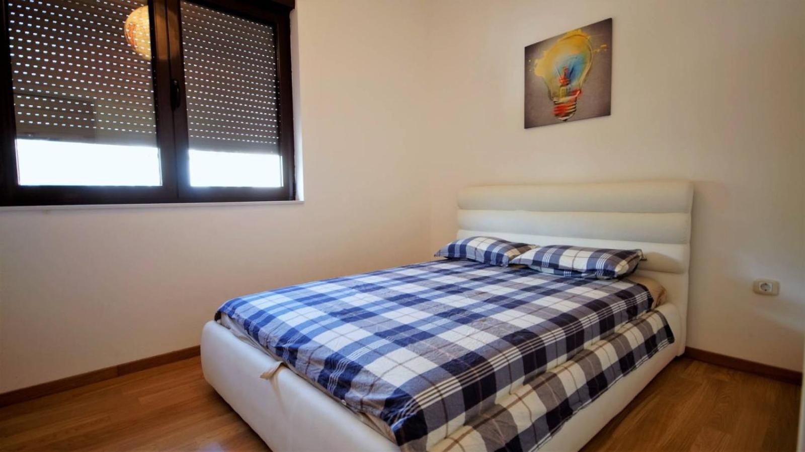 City Center Apartment Prova 2 view 4