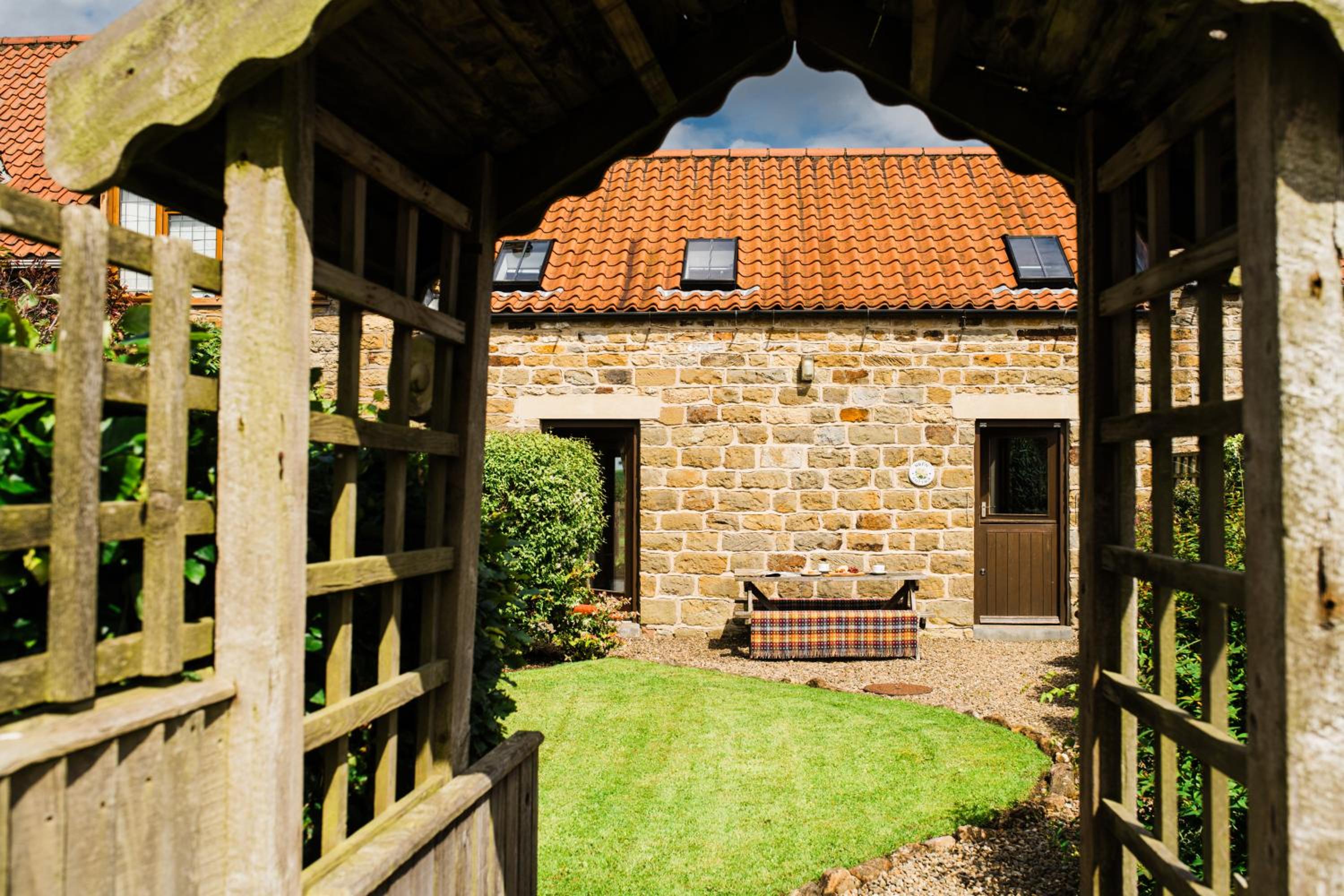 Wren Cottage view 2