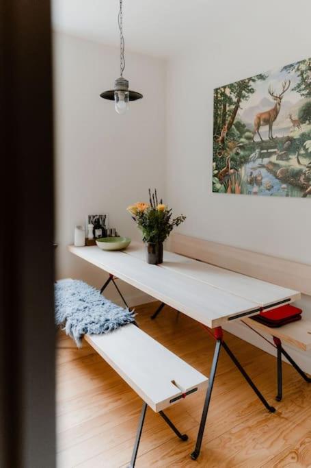 Haus Wanderlust - Zwei Ferienwohnungen in einem Haus für bis zu 13 Personen - naturnah, stilvoll eingerichtet - ideal für Familien und Gruppen
