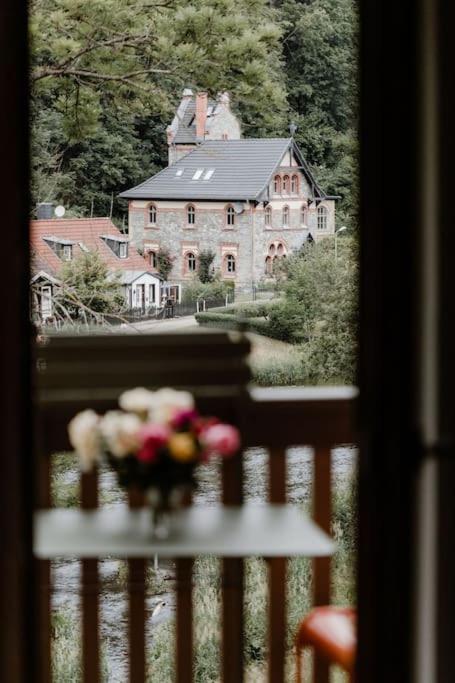 Haus Wanderlust - Zwei Ferienwohnungen in einem Haus für bis zu 13 Personen - naturnah, stilvoll eingerichtet - ideal für Familien und Gruppen