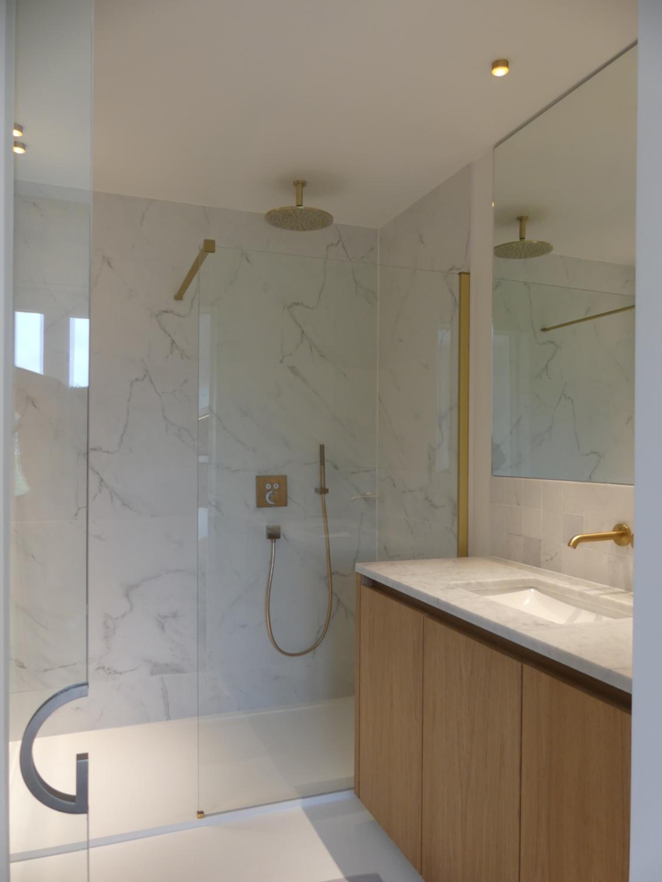 Luxury Appartment Tennis Gardens Zoute with heated swimming pool at 200m from the beach with 2 parking places