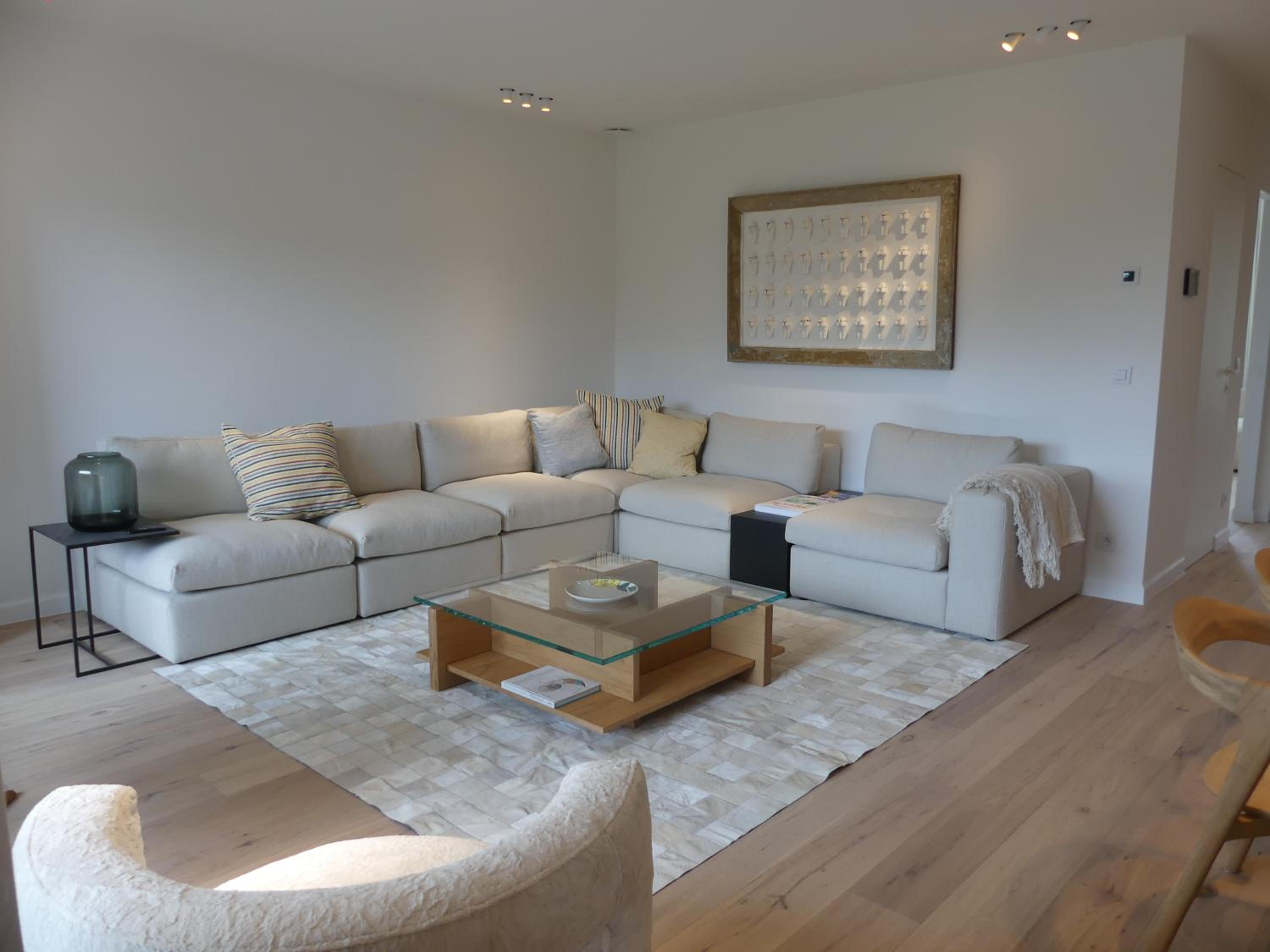 Luxury Appartment Tennis Gardens Zoute with heated swimming pool at 200m from the beach with 2 parking places