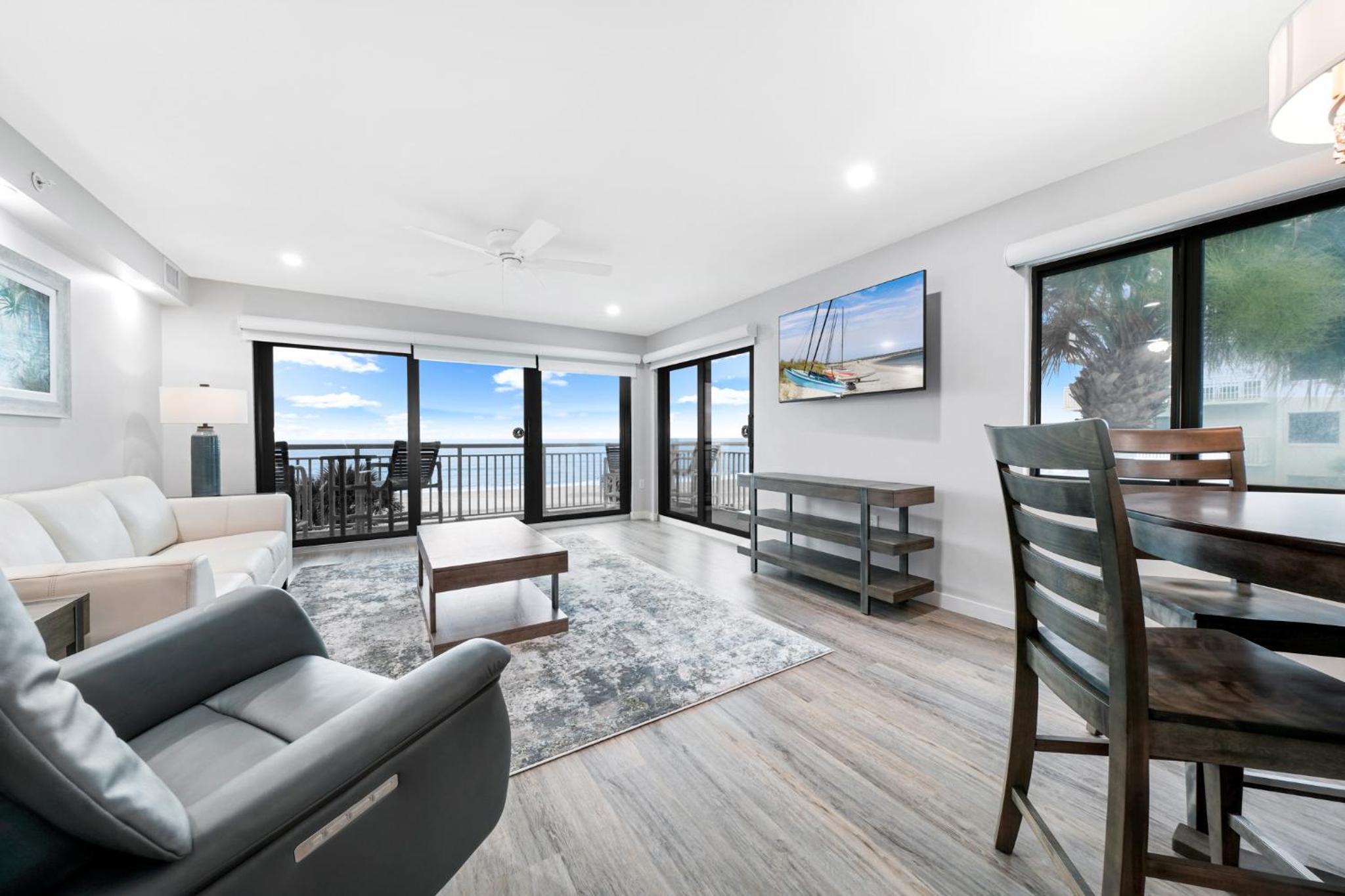 Direct Oceanfront Corner Condo, No-Drive New Smyrna Beach, Large Southern Facing Balcony
