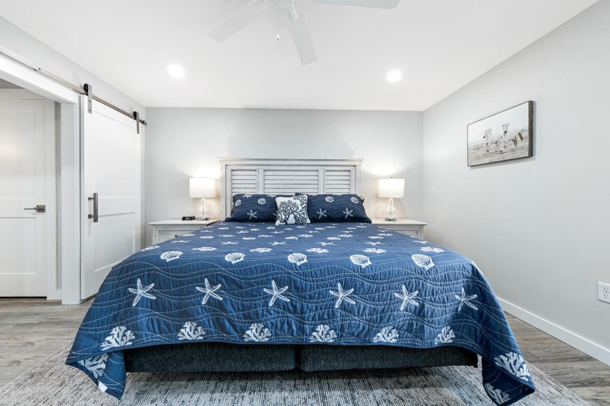 Direct Oceanfront Corner Condo, No-Drive New Smyrna Beach, Large Southern Facing Balcony