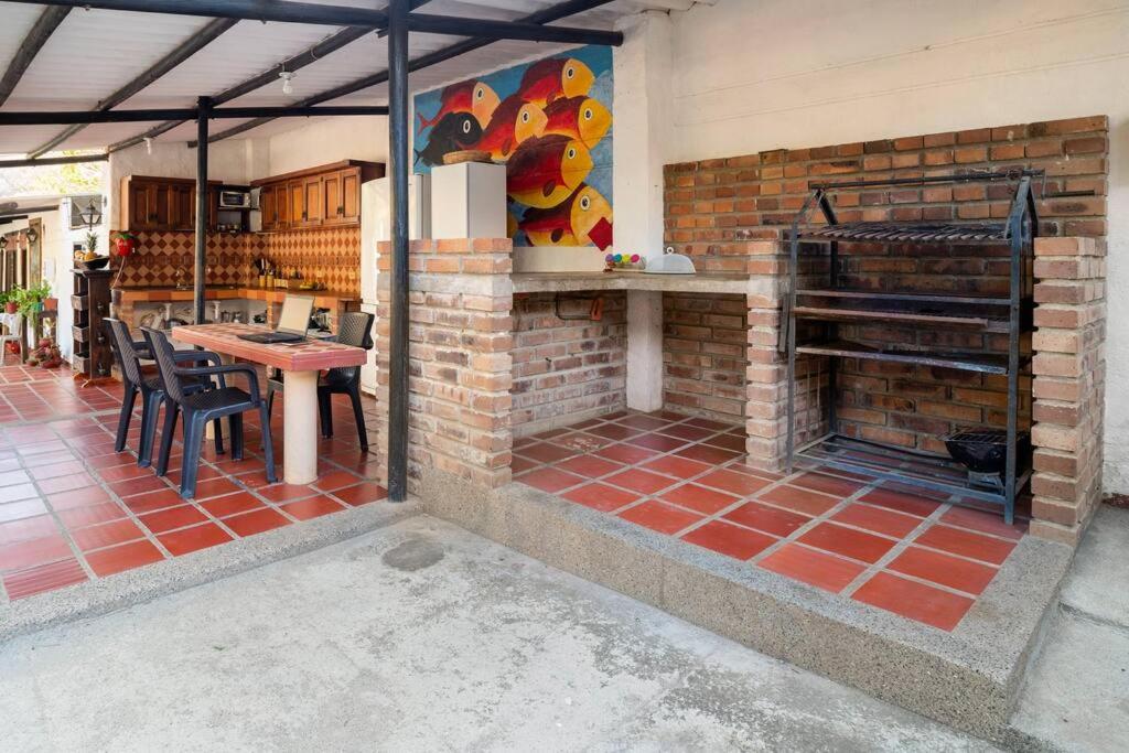 Cabaña de descanso con piscina-San Sebastian House