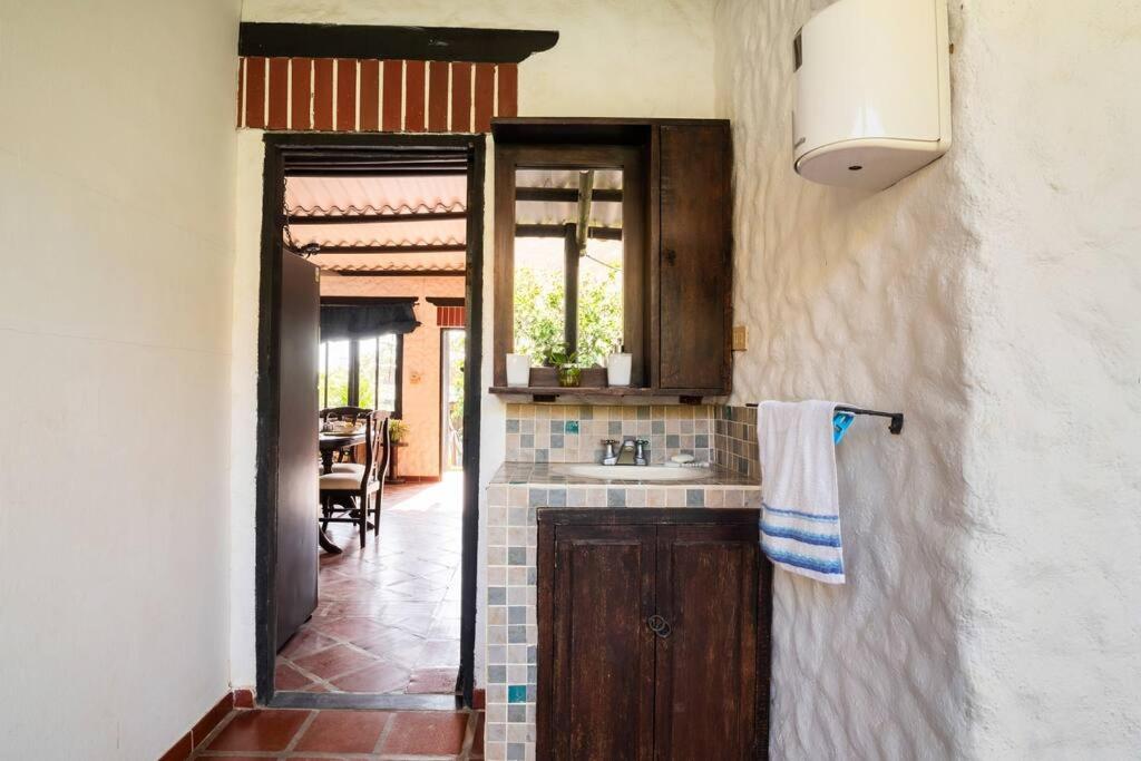Cabaña de descanso con piscina-San Sebastian House