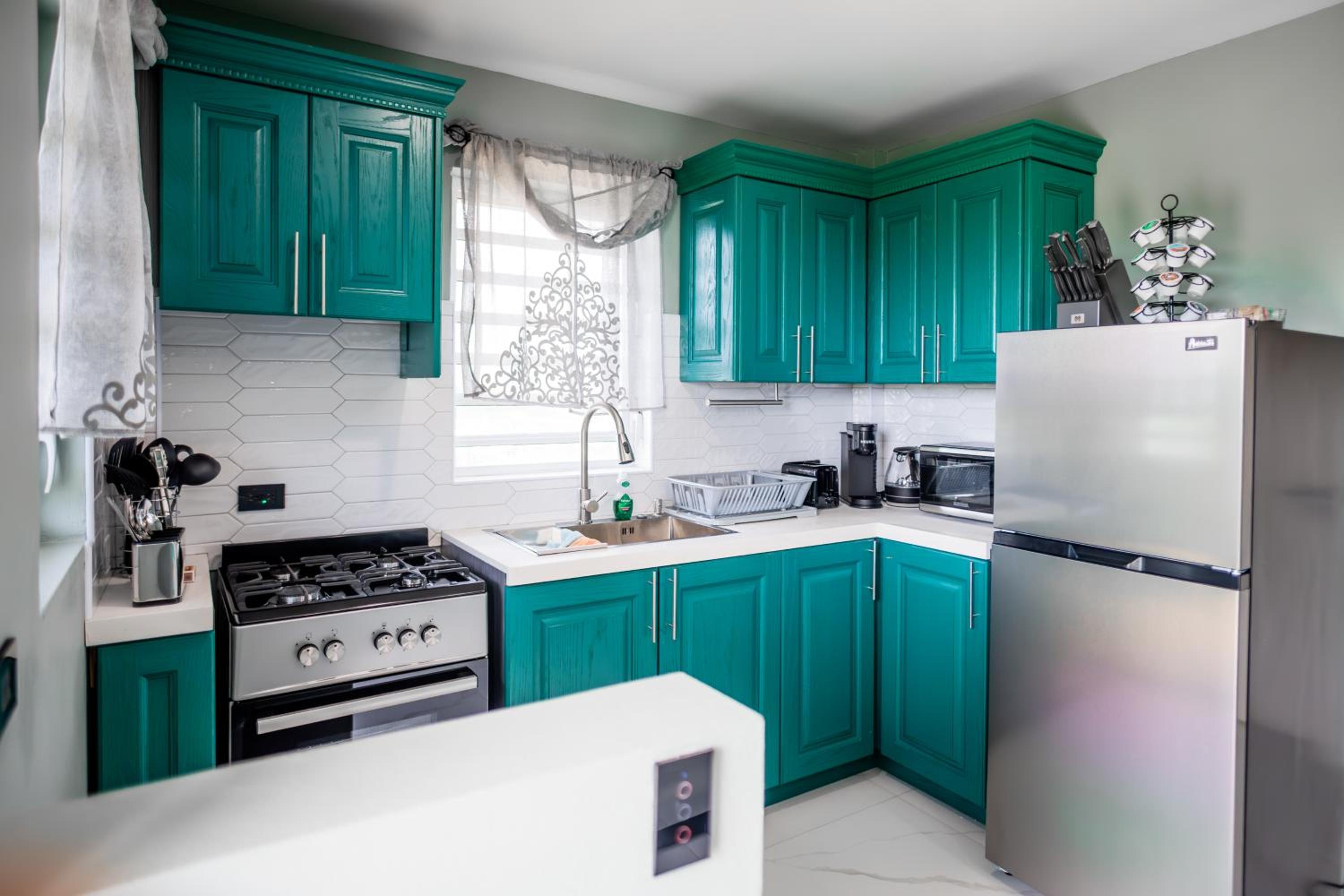 LeLuxe Cedar Valley Suite B