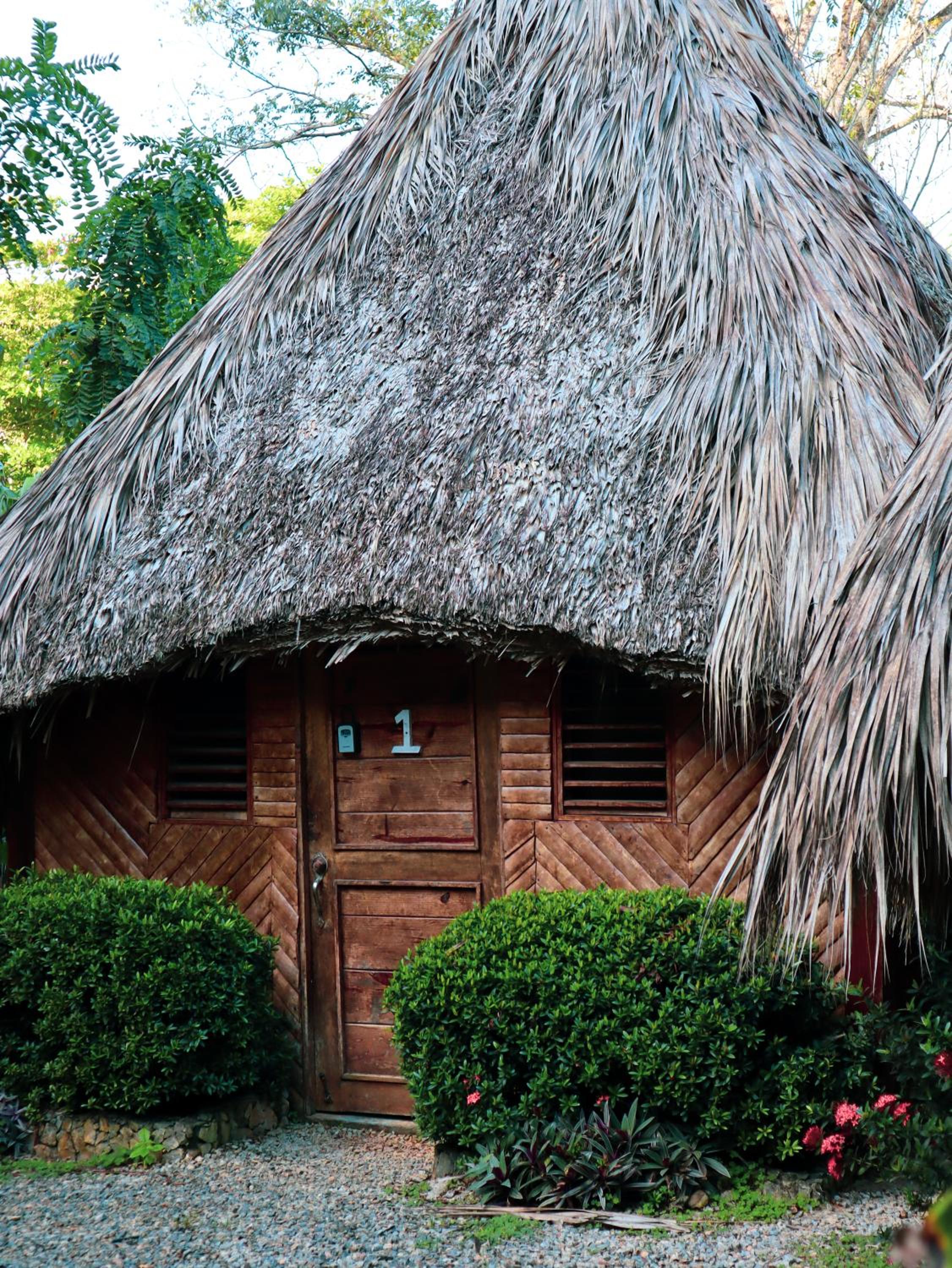 Hotel Valle Bucana - Image 1