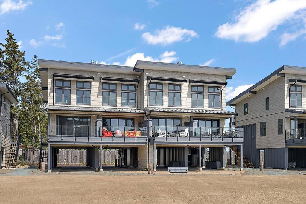 The Beach House at Saratoga Oceanfront Escape