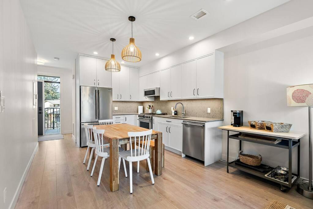 The Beach House at Saratoga Oceanfront Escape