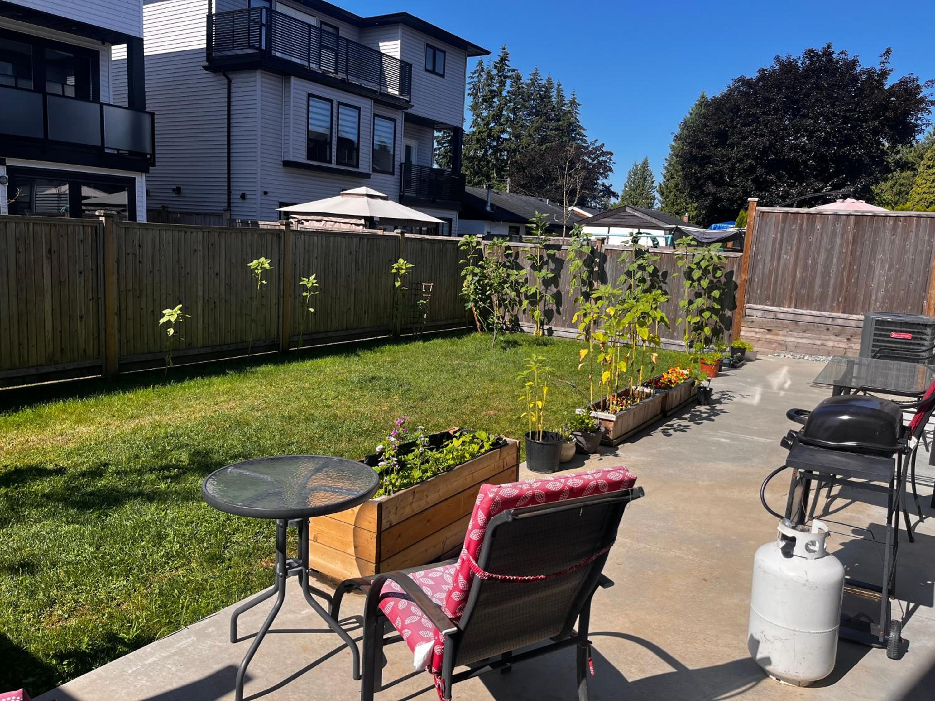 New, Spacious 2 Bedrooms in Downtown With Free Parking!