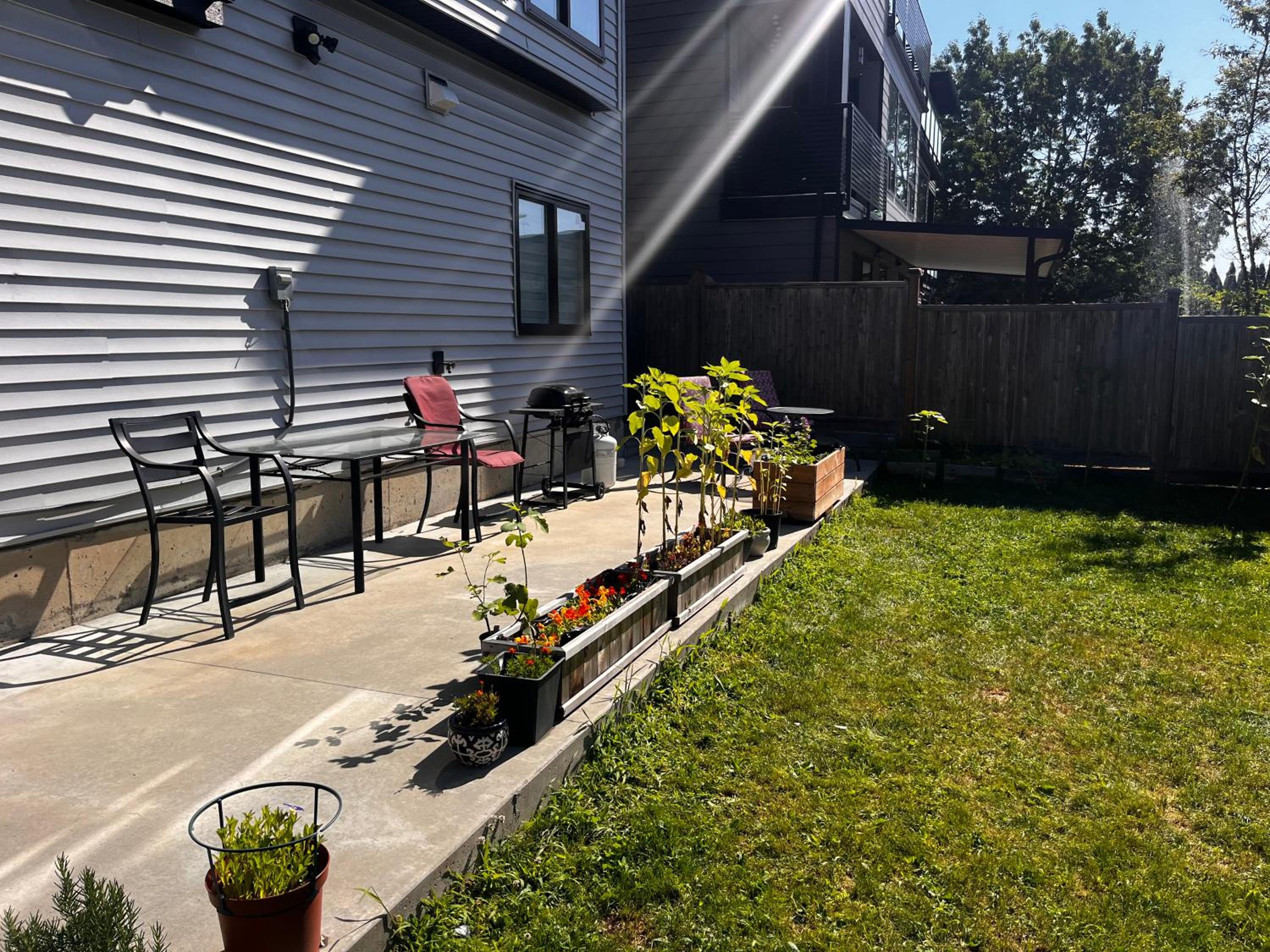 New, Spacious 2 Bedrooms in Downtown With Free Parking!