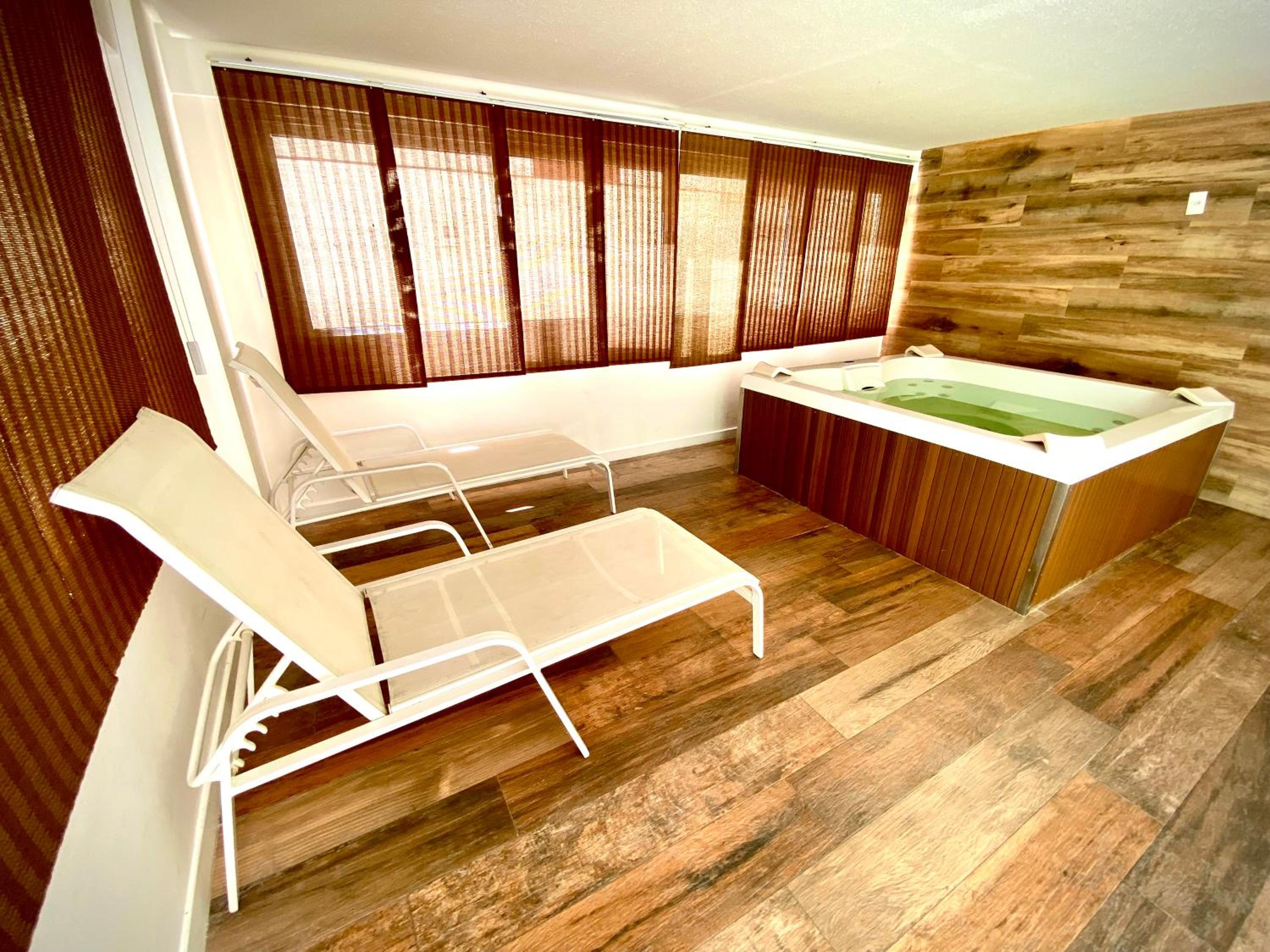 Vista mar,piscina, jacuzzi, academia, garagem