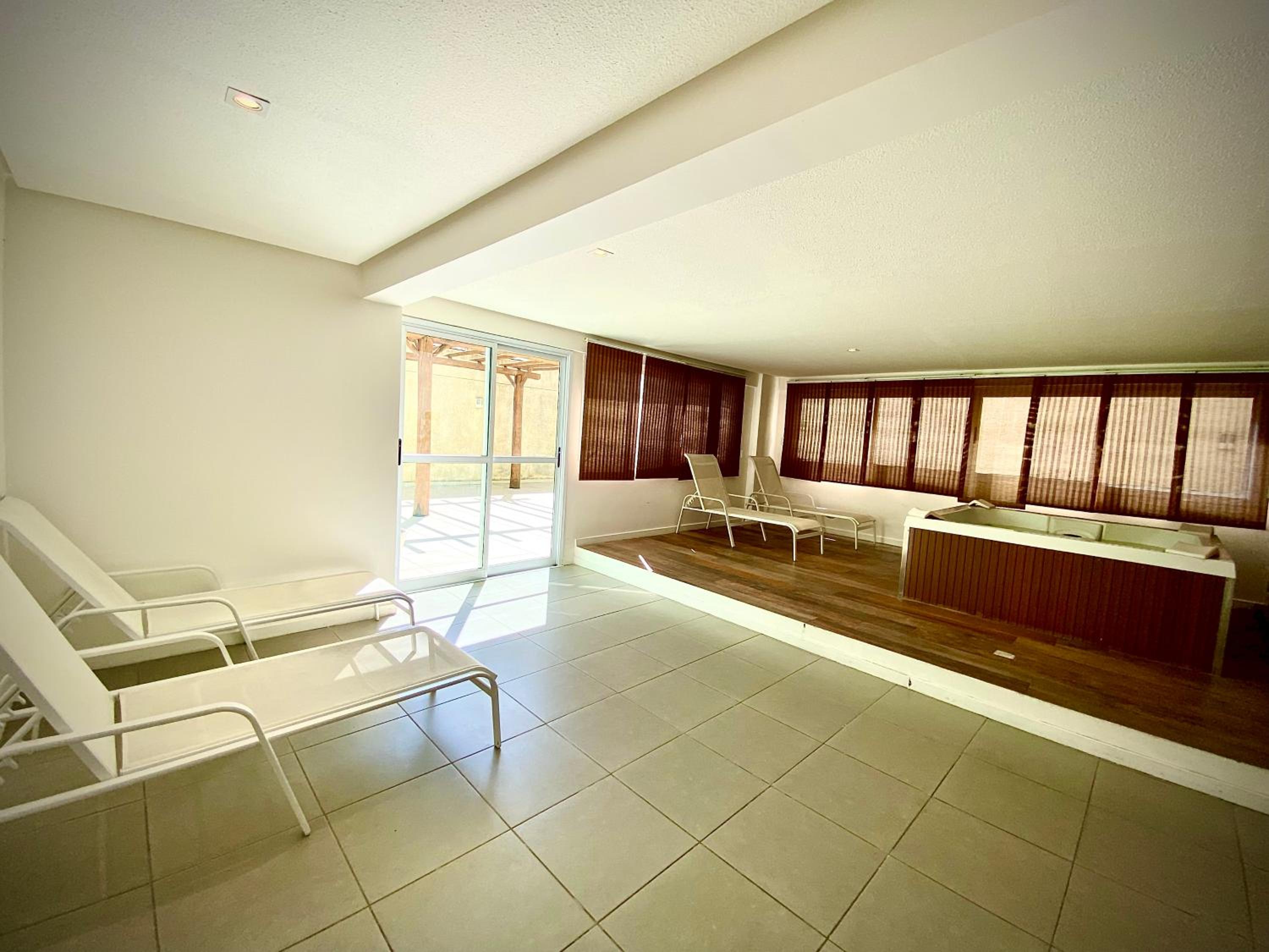 Vista mar,piscina, jacuzzi, academia, garagem