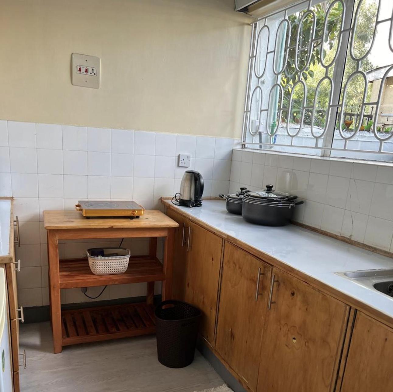 Diggz - Private Townhouse, Garden Views near Junction Mall view 4