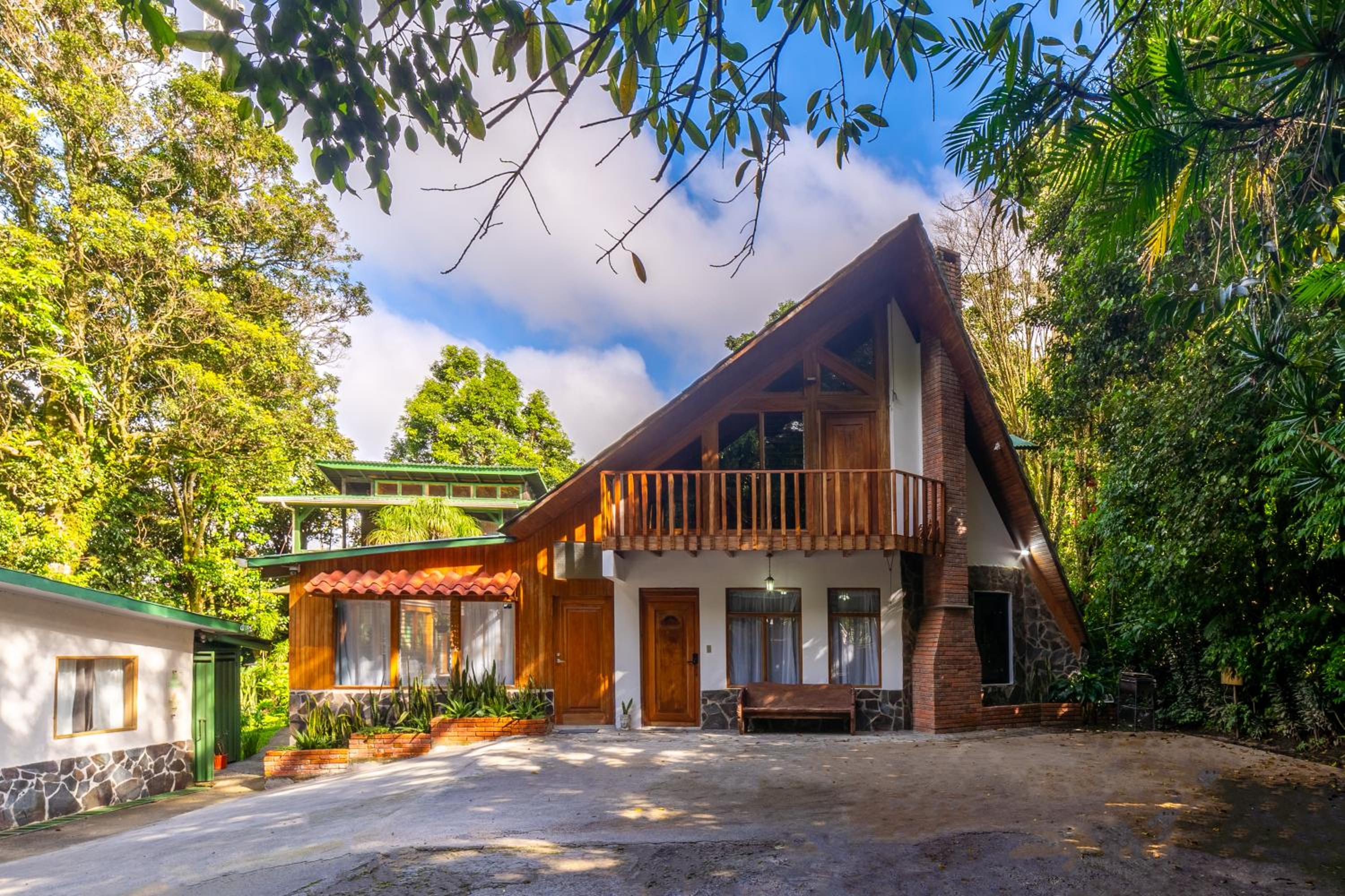Casa Violeta Home rentals
