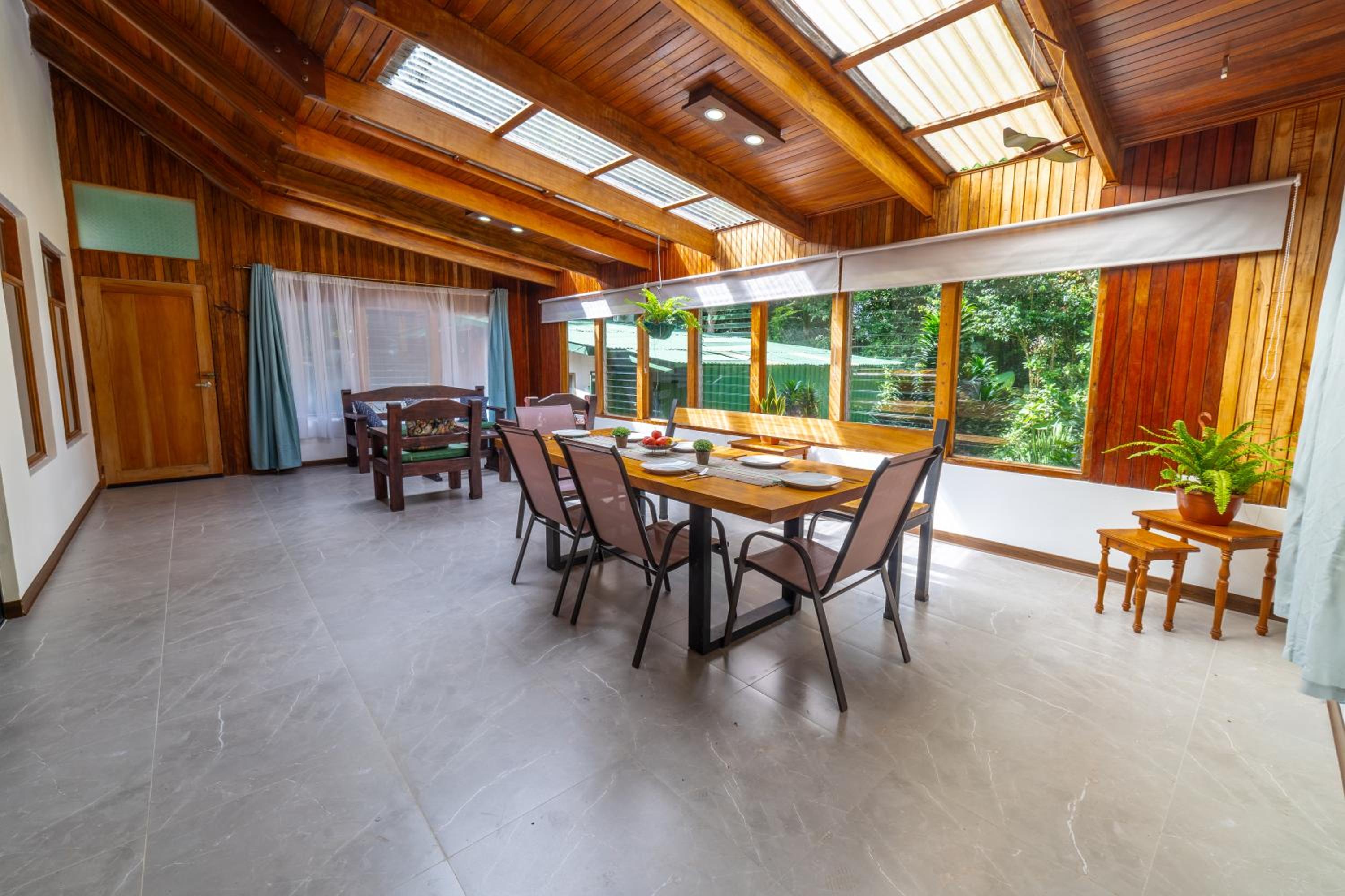 Casa Violeta Home rentals