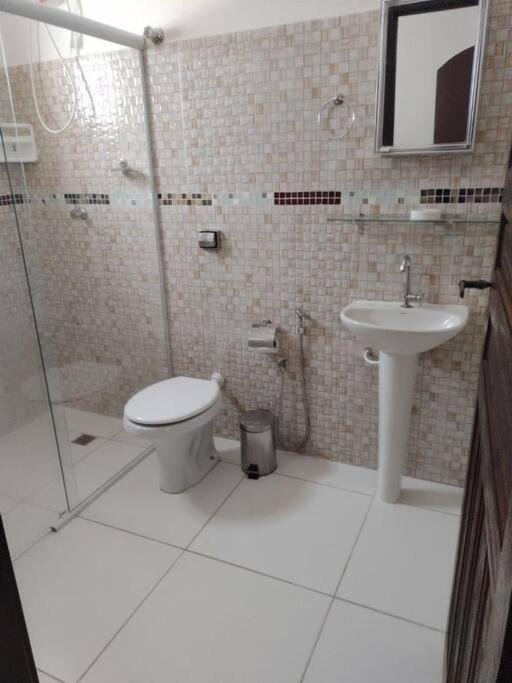 Casa Grande com 3 suítes
