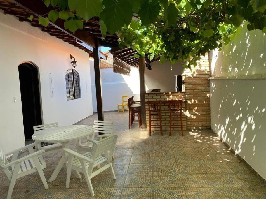 Casa Grande com 3 suítes