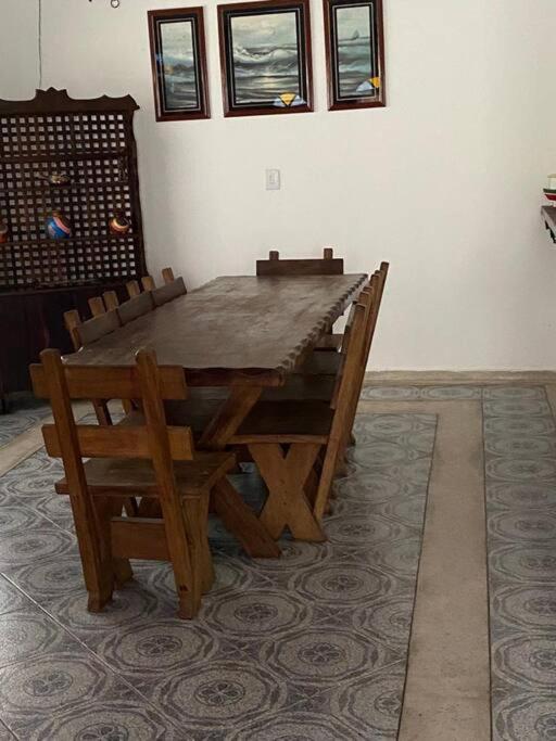 Casa Grande com 3 suítes