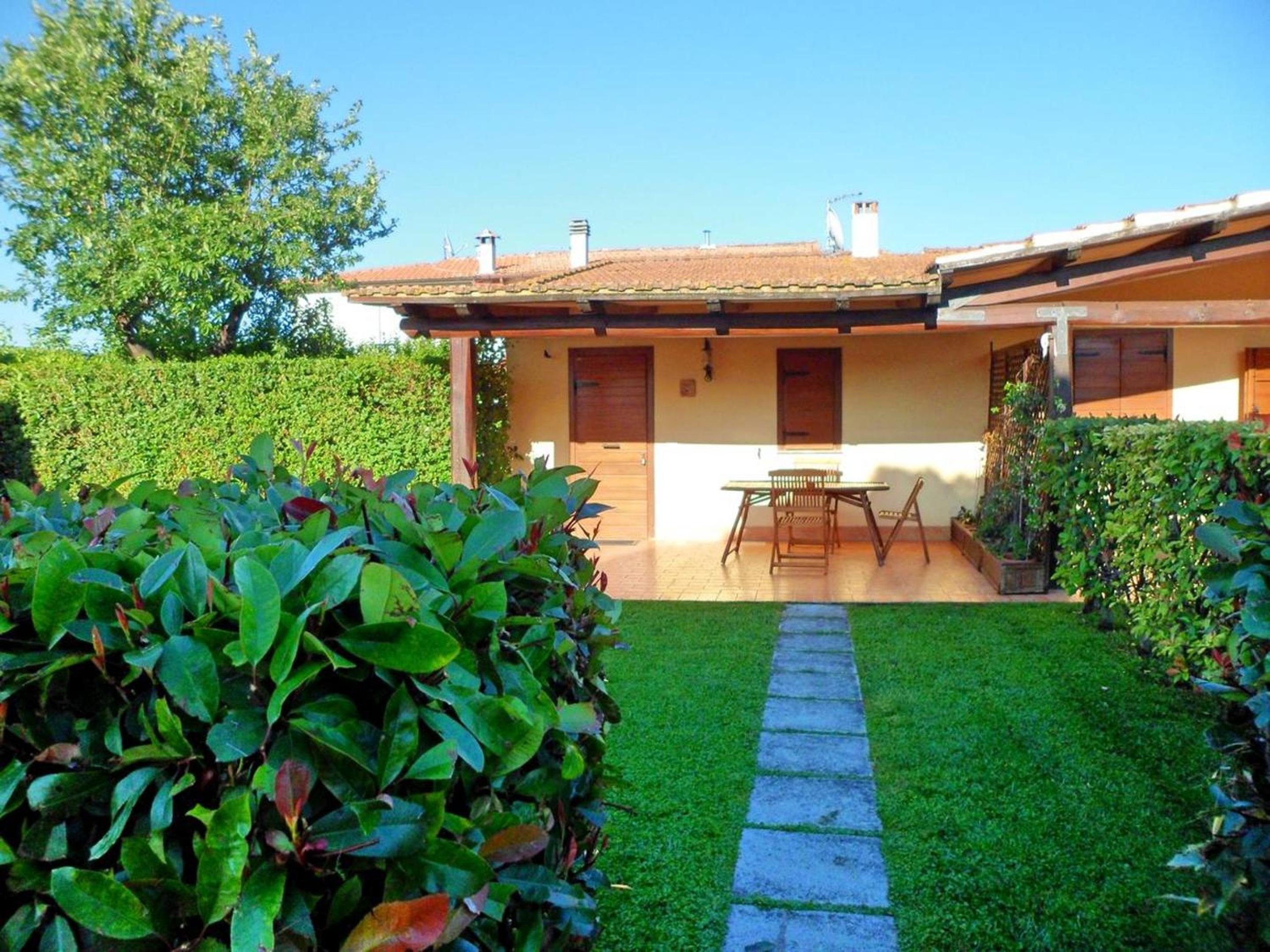 Comfortable House in Pescia Romana view 2