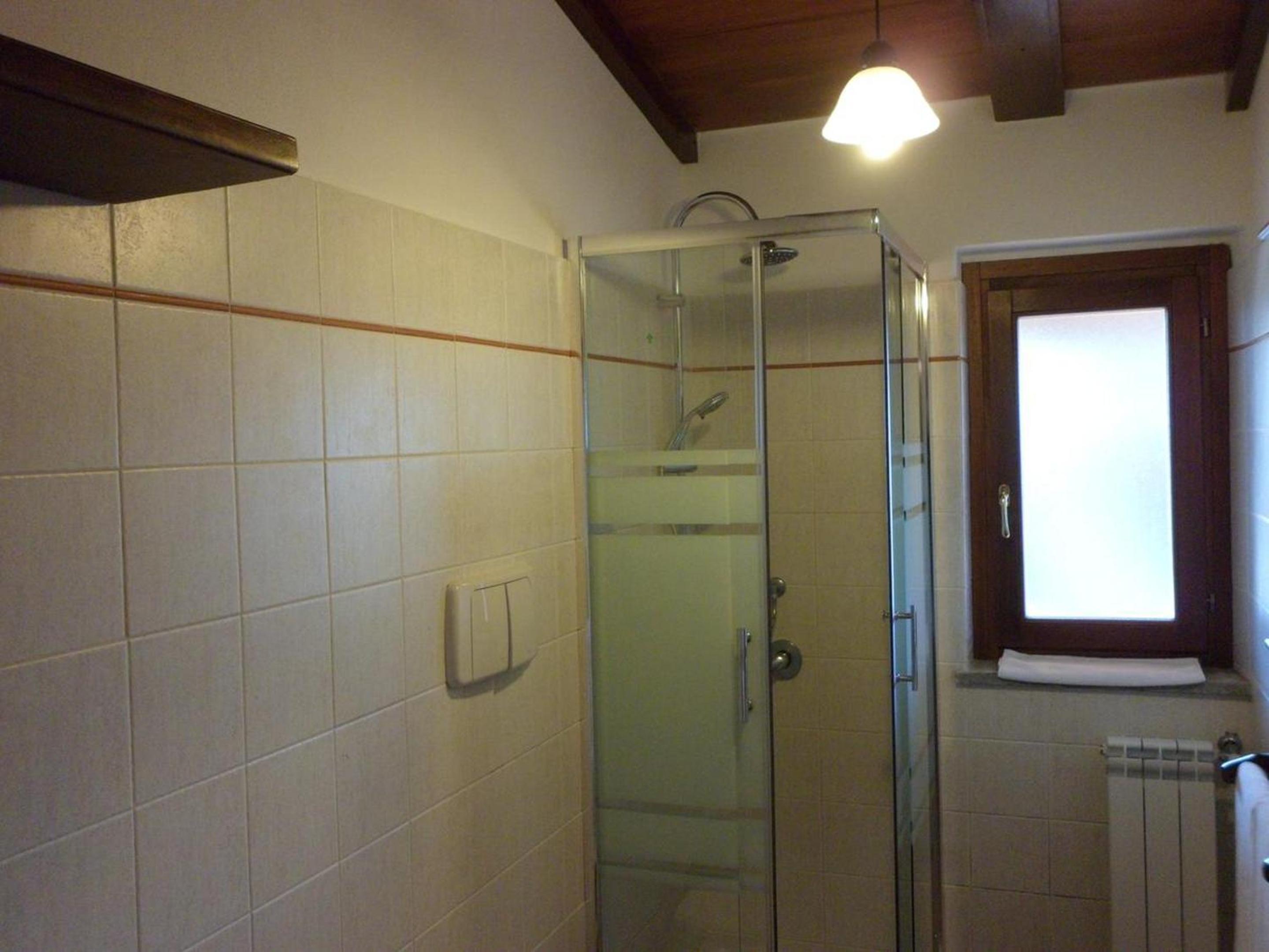 Comfortable House in Pescia Romana view 4