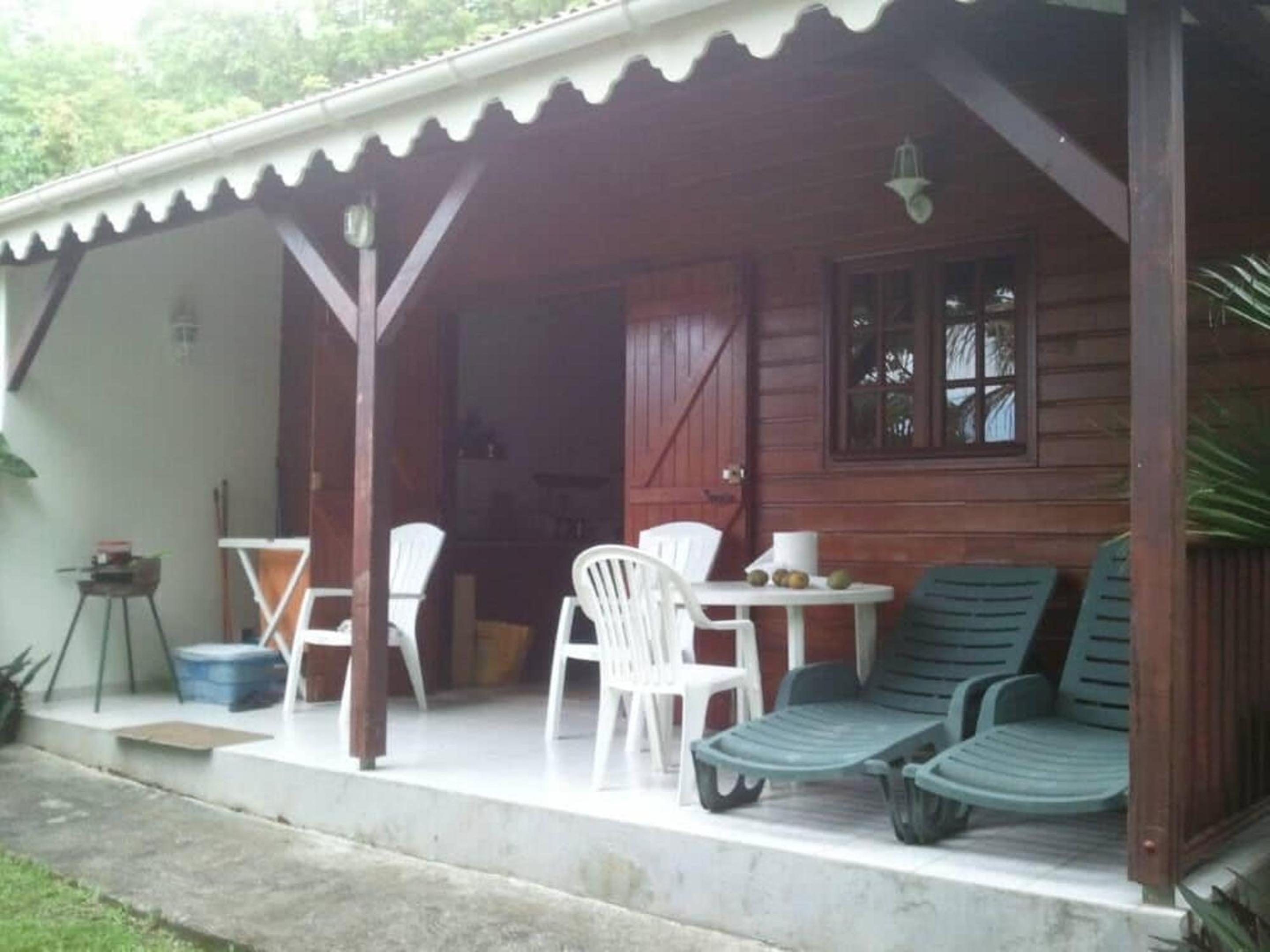 Maison charmante à Deshaies avec vue sur montagne + jardin view 2