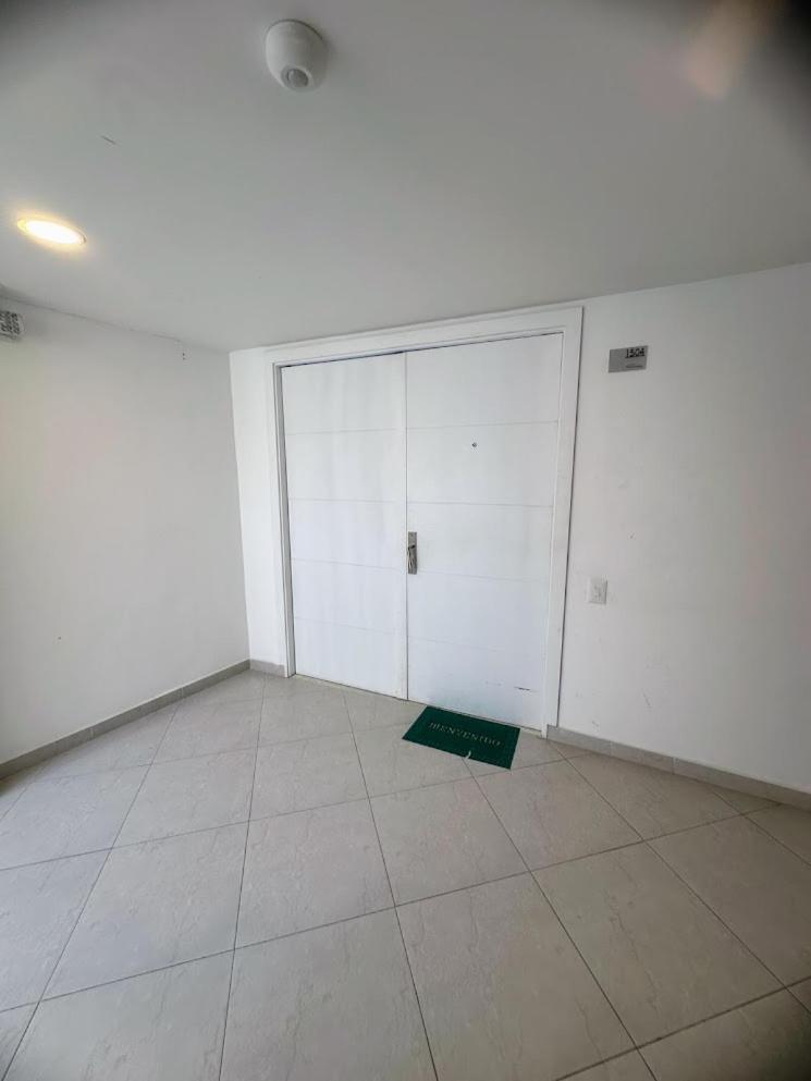 Front Ocean View Penthouse Cartagena