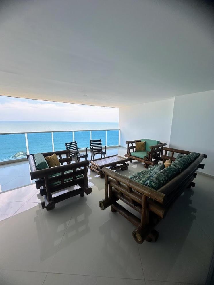 Front Ocean View Penthouse Cartagena