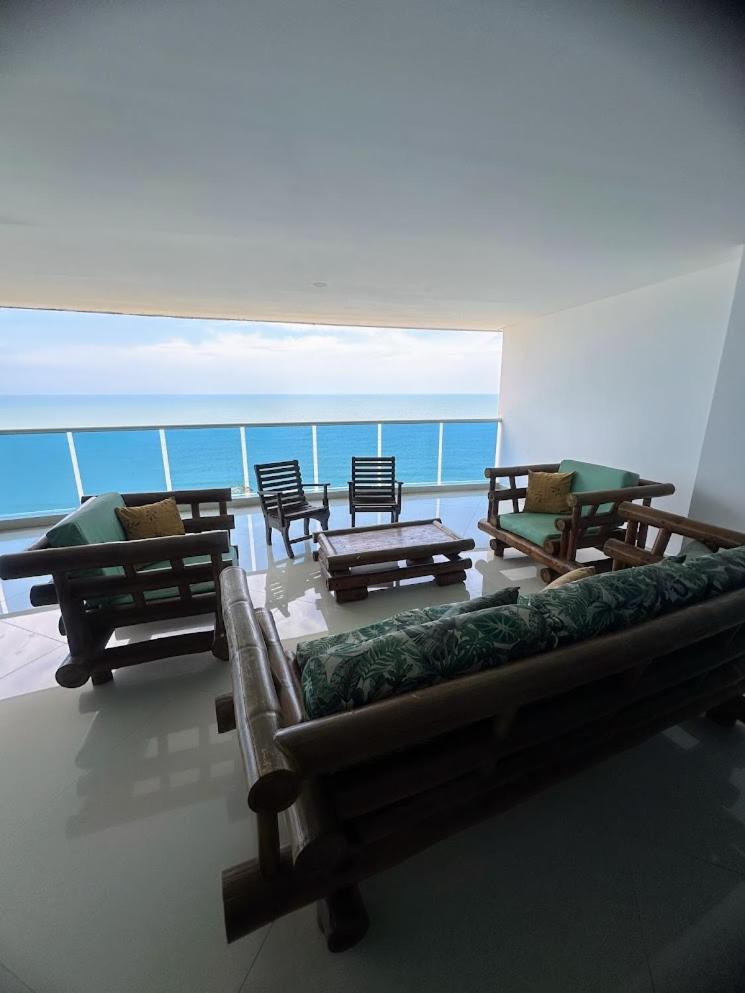 Front Ocean View Penthouse Cartagena