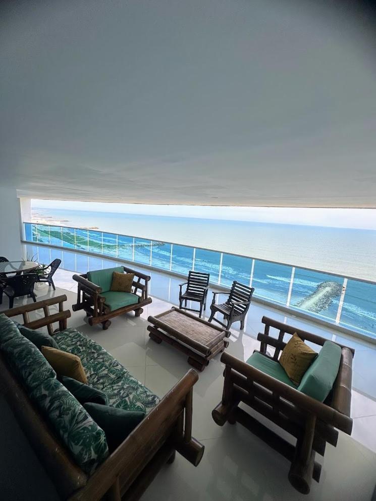 Front Ocean View Penthouse Cartagena
