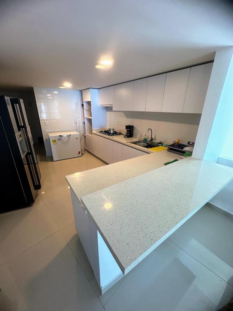 Front Ocean View Penthouse Cartagena