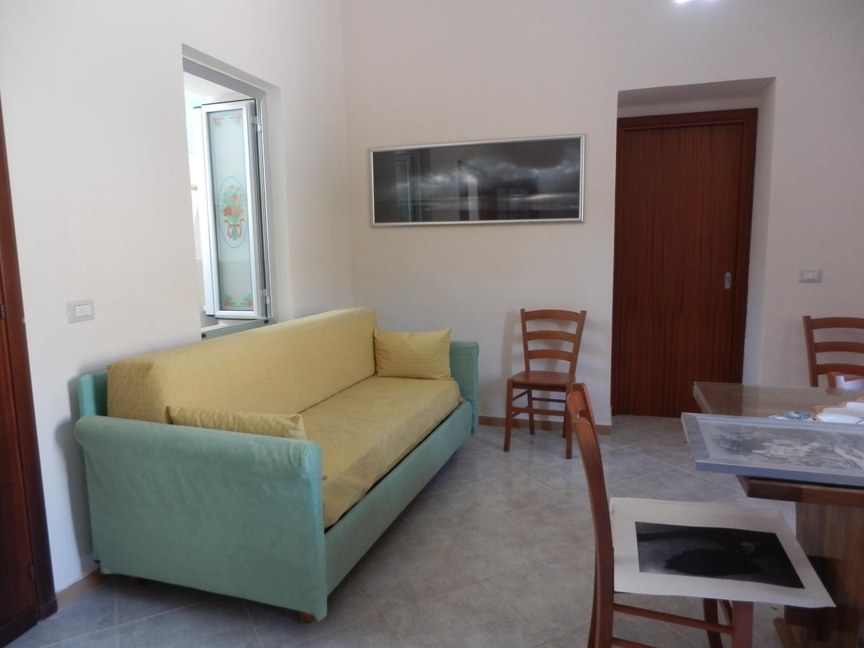 Comfortable studio in Formicola 30 m² garden view view 2