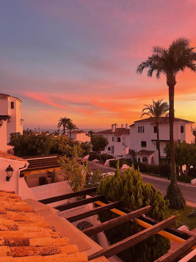Luxury Apartment in Marbella Aldea Blanca close by Beautiful Port and Beaches of Puerto Banús