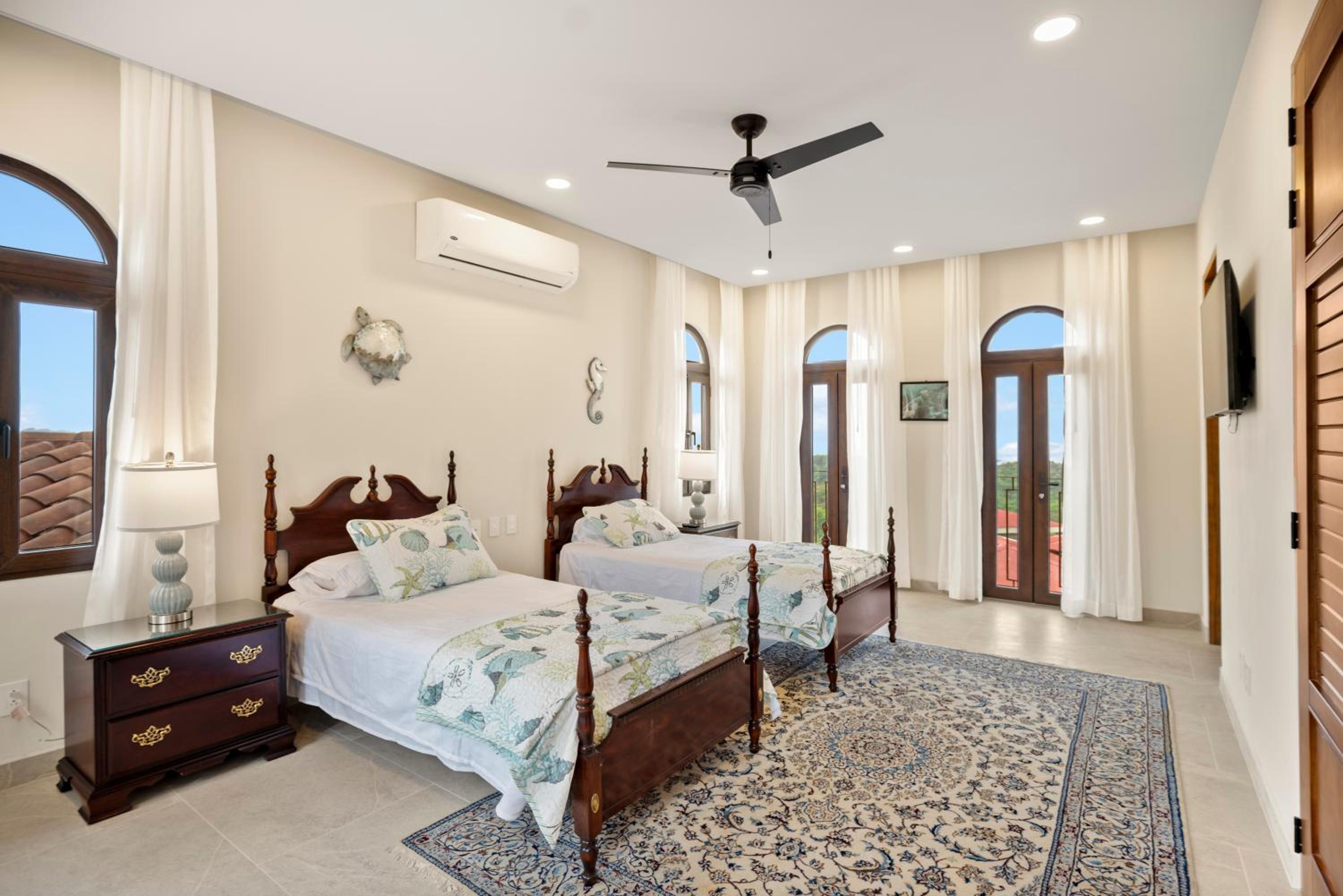 Brand New Luxury Home! El Encanto del Pacifico