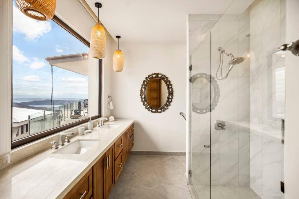 Brand New Luxury Home! El Encanto del Pacifico